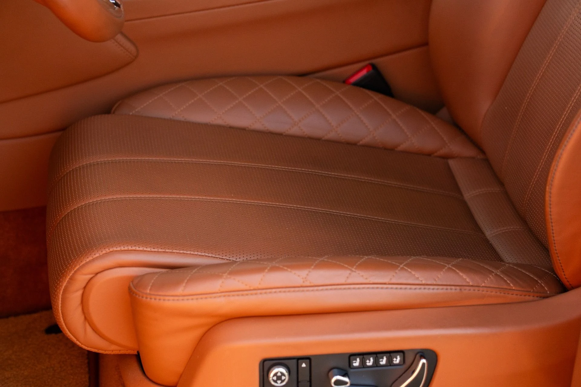 mph033_2123622994_Used_2017_Bentley_Bentayga_W12_First_Edition_1762986986_ffe78d095e