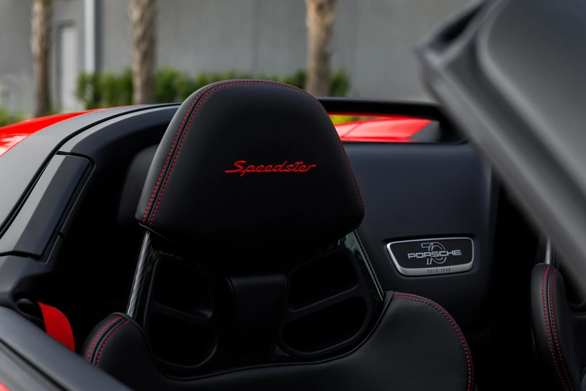 mph033_2137997226_661_p34_l_87b2328091