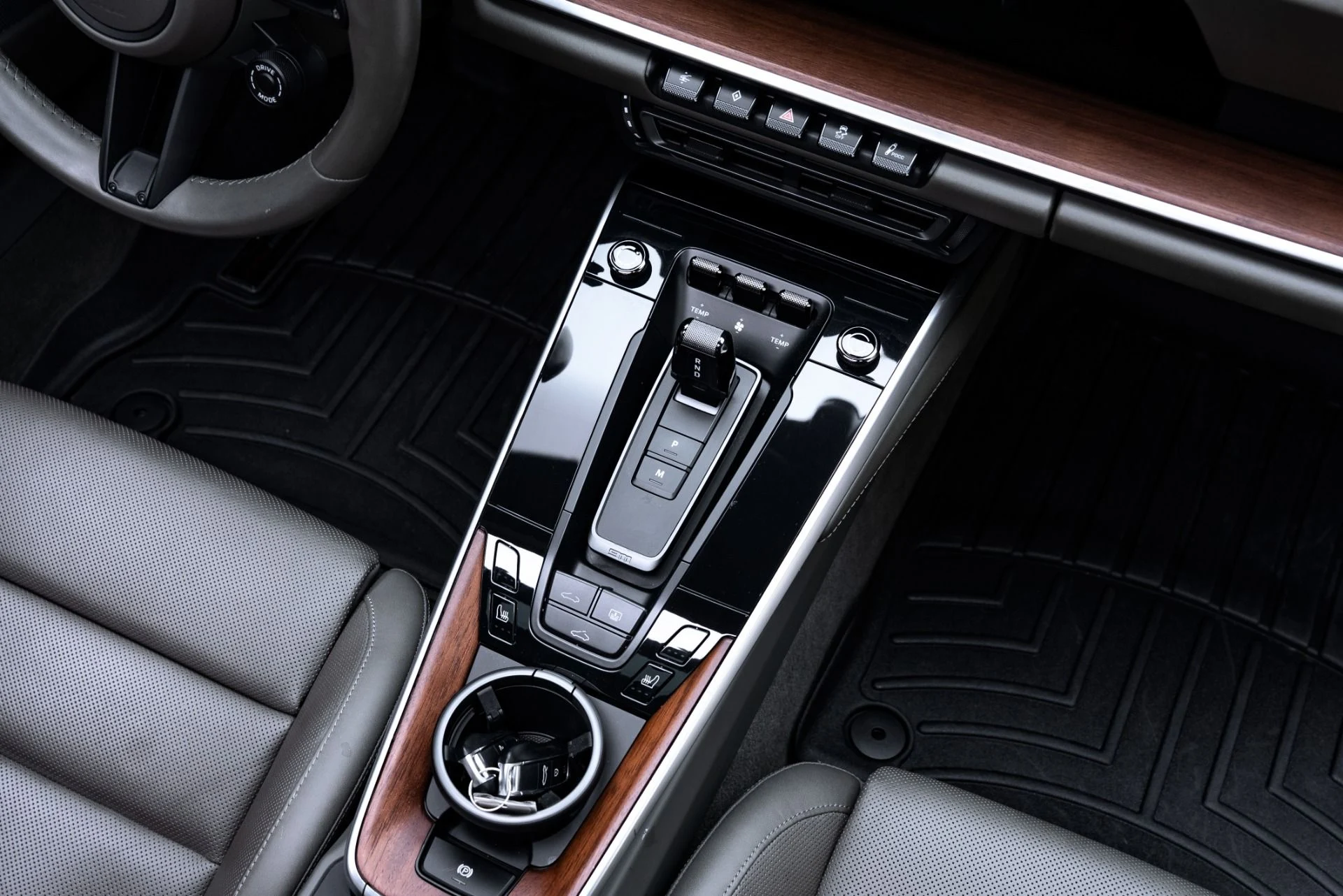 mph033_2138655615_Used_2021_Porsche_911_Turbo_S_1776281039_0abc2986de