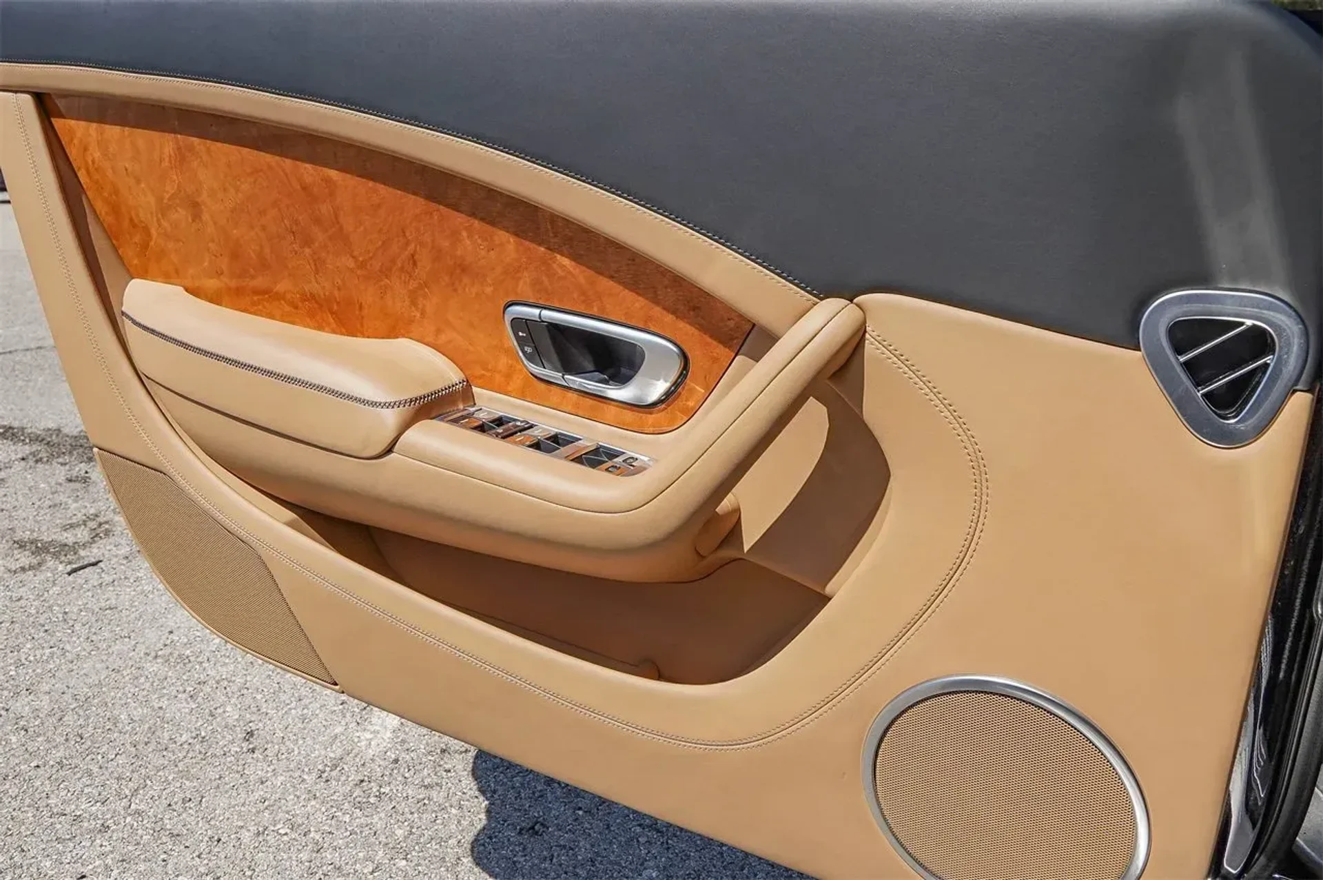 mph033_2140073549_3105cdb66fd84c39ba7c8a8cb3129ff7_c0d0a37c55