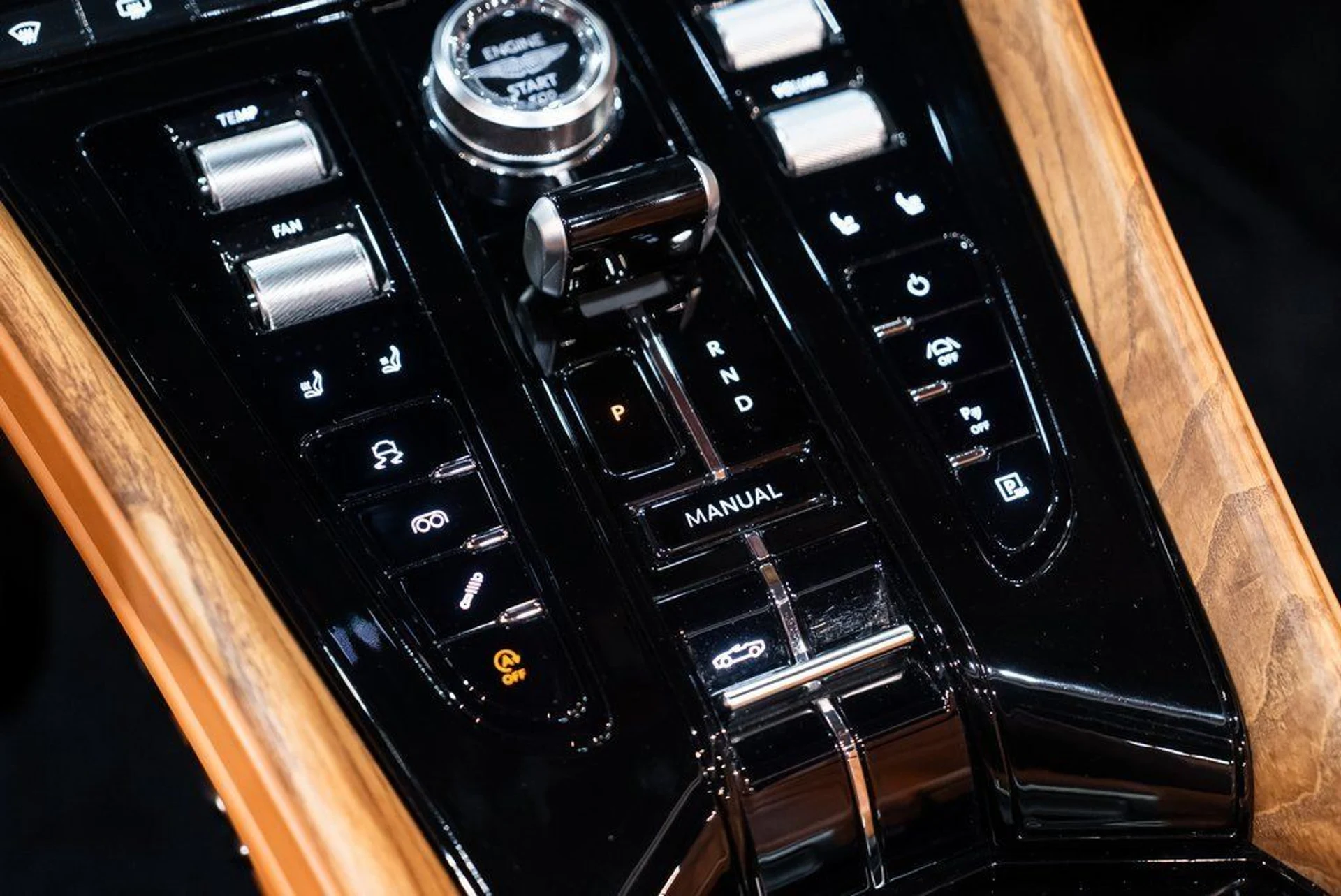 mph033_2143497798_ba8ebb45265c9ef040cc59f11108ee68_40c7ecaa29