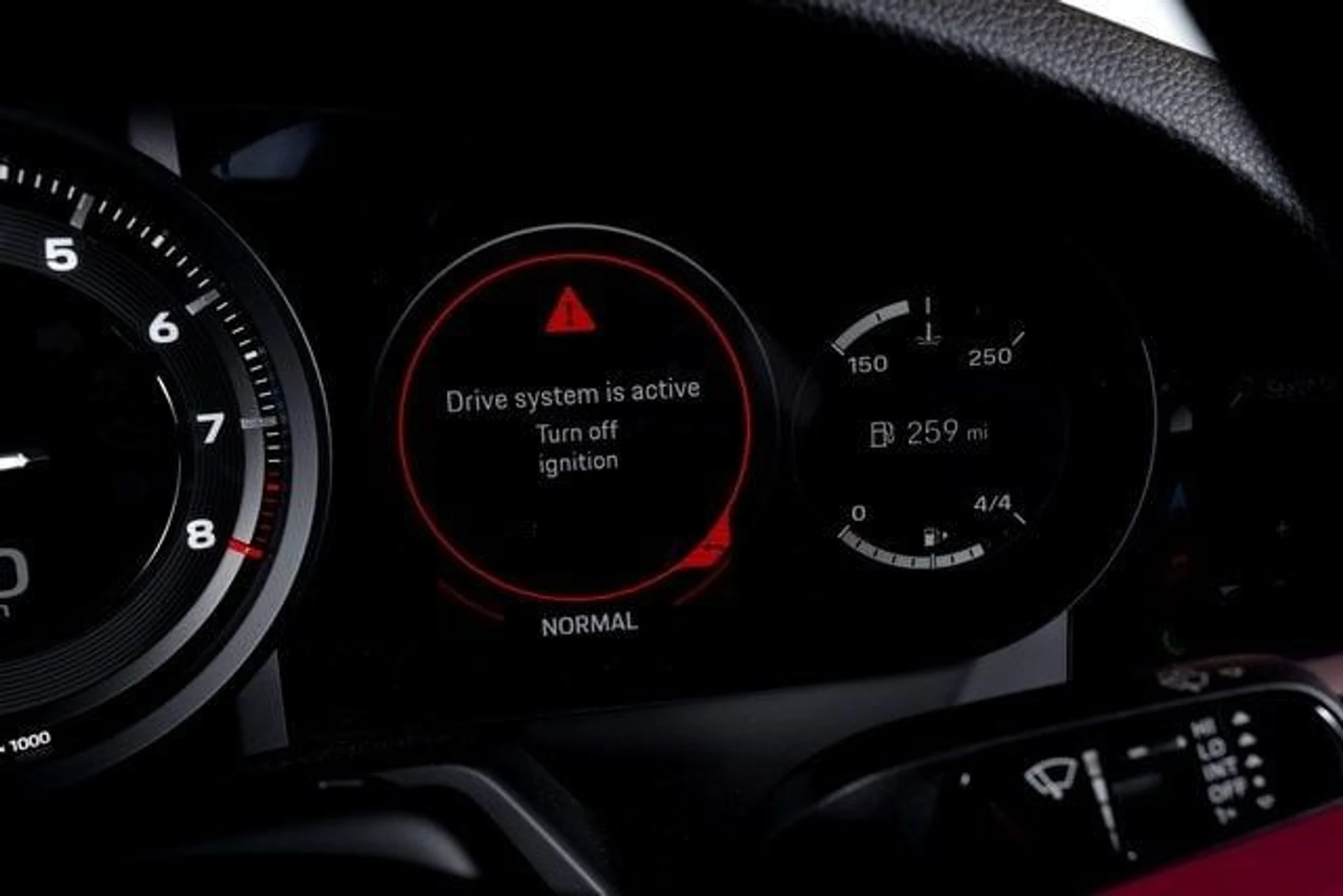 mph033_21537123_9e5687ea1226c68772ad8e76649bc079x_e10d5efb03