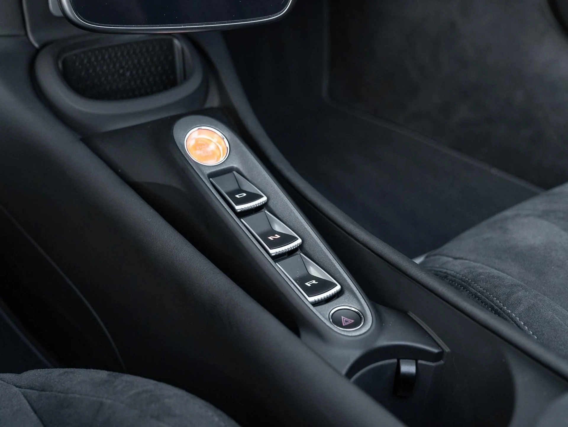 mph033_2154295219_Used_2025_Mc_Laren_Artura_Tech_Lux_1764082940_f7dc011599