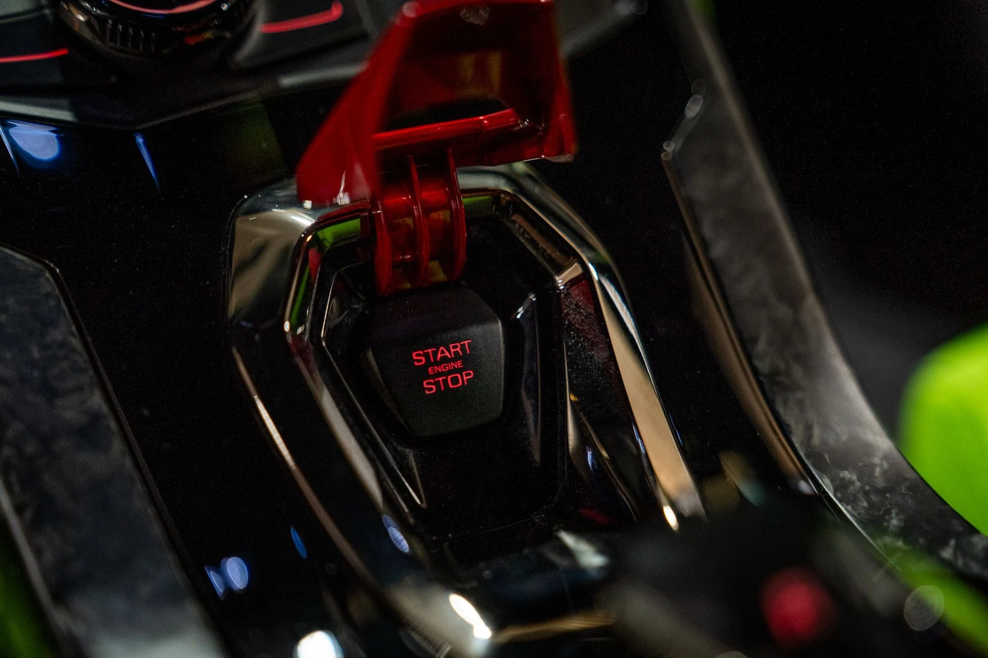 mph033_2155771534_Used_2018_Lamborghini_Huracan_LP_640_4_Performante_Ad_Personam_Paint_and_Interior_Massive_Sticker_1769148084_1bec0d6cbb