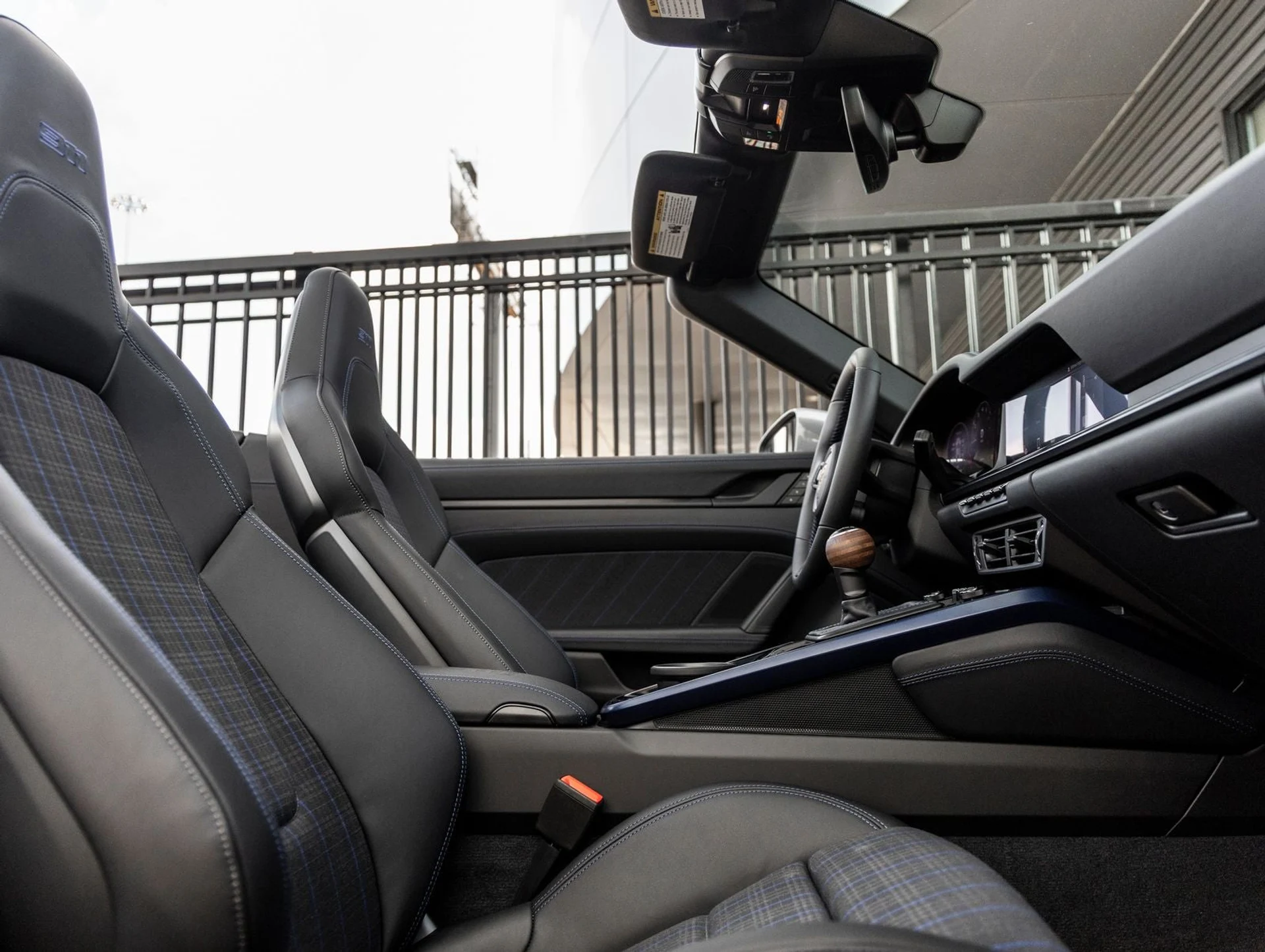 mph033_2156607663_34_52182bd445