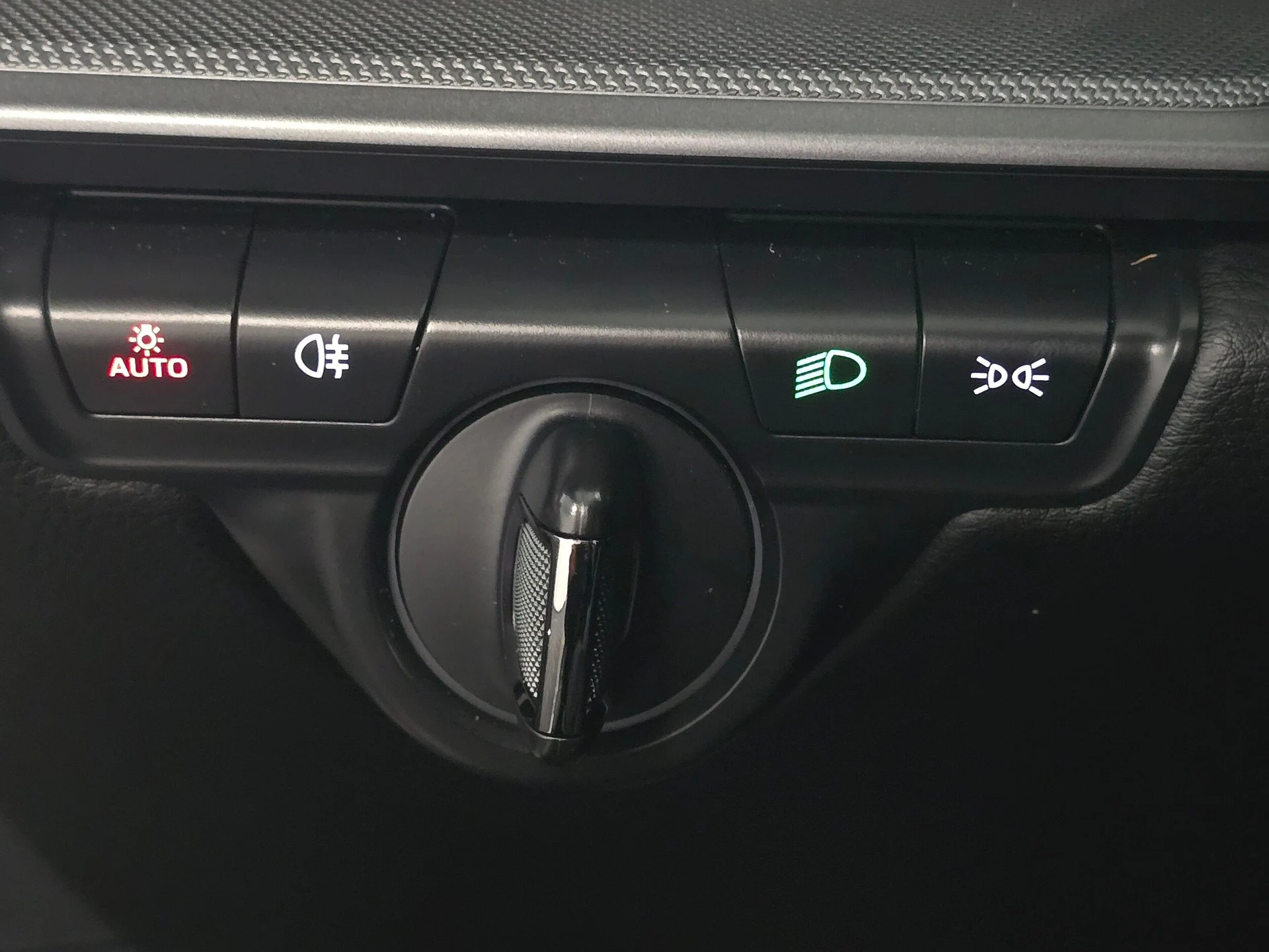 mph033_2157037865_b8bfe127756f020824f3eaa2f48b1035x_12e8f202b0