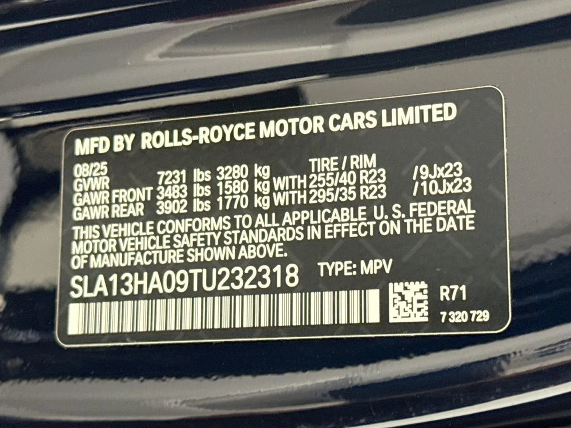 mph033_2159067776_used_2026_rolls_royce_cullinan_sportutility_8119_23009484_34_1024_f09745c62b