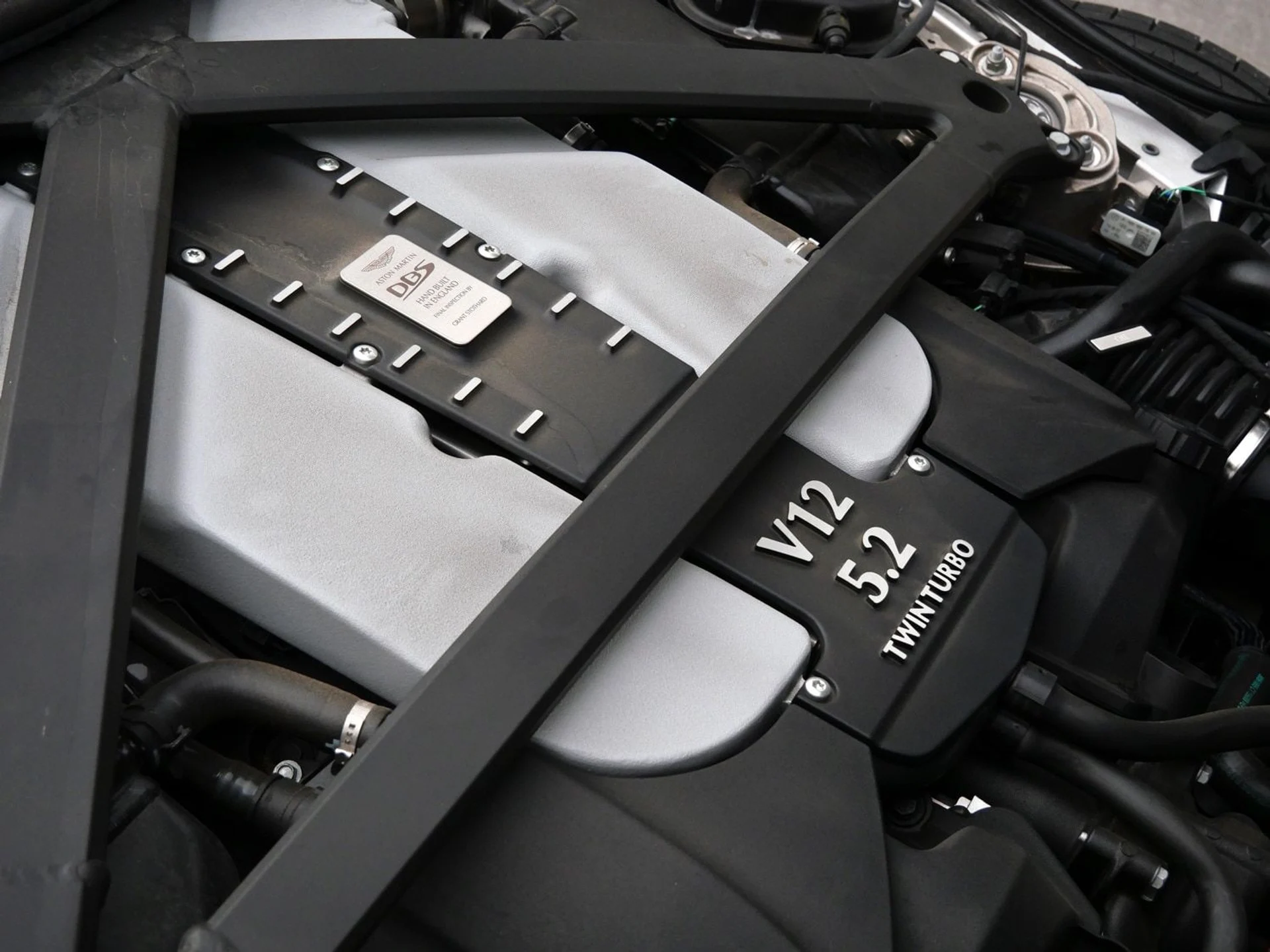 mph033_2162392415_a3aec9c6055e437fbb09845b59b61c23_65ade8ad29