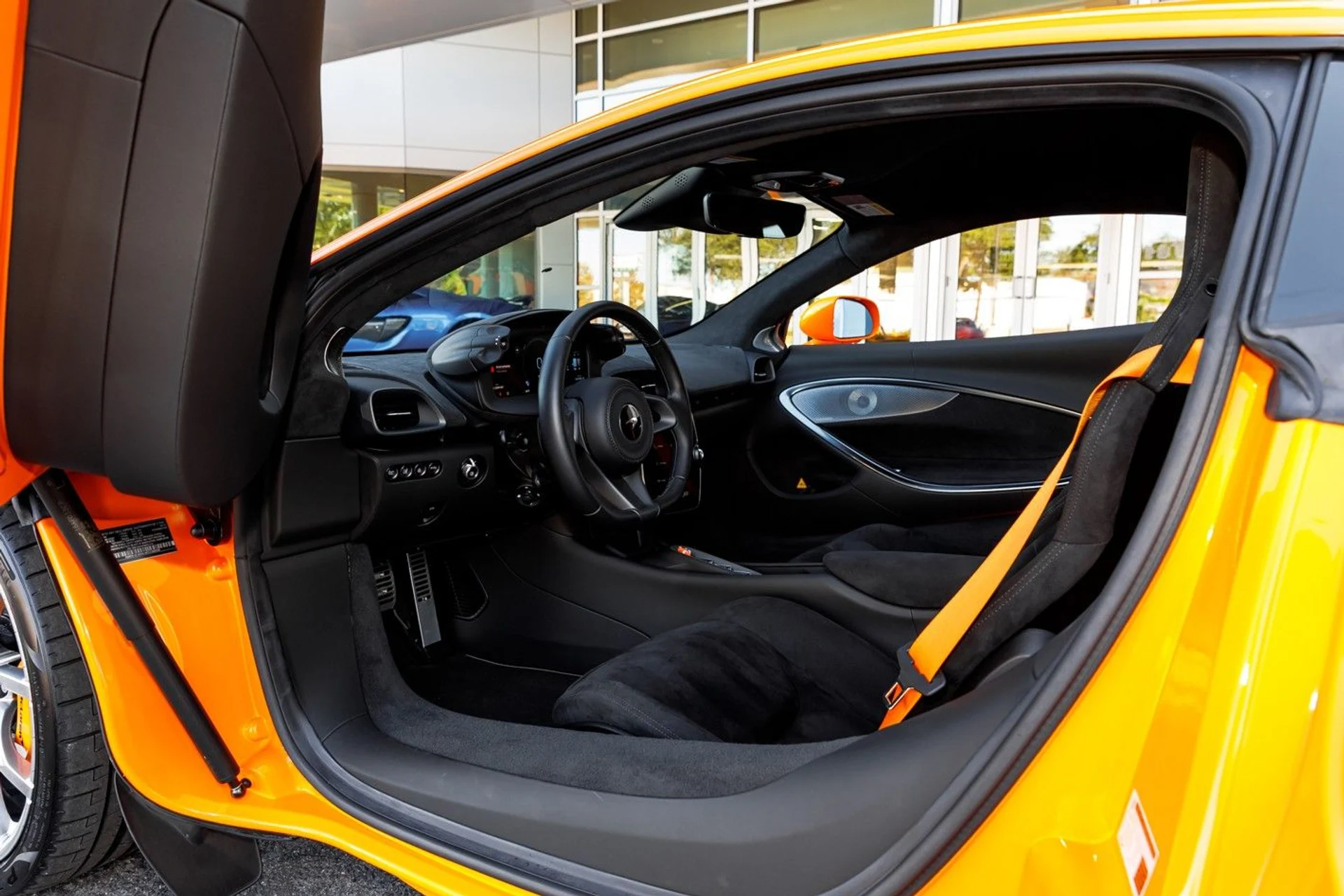 mph033_2162457249_617_p34_l_15edcfa715