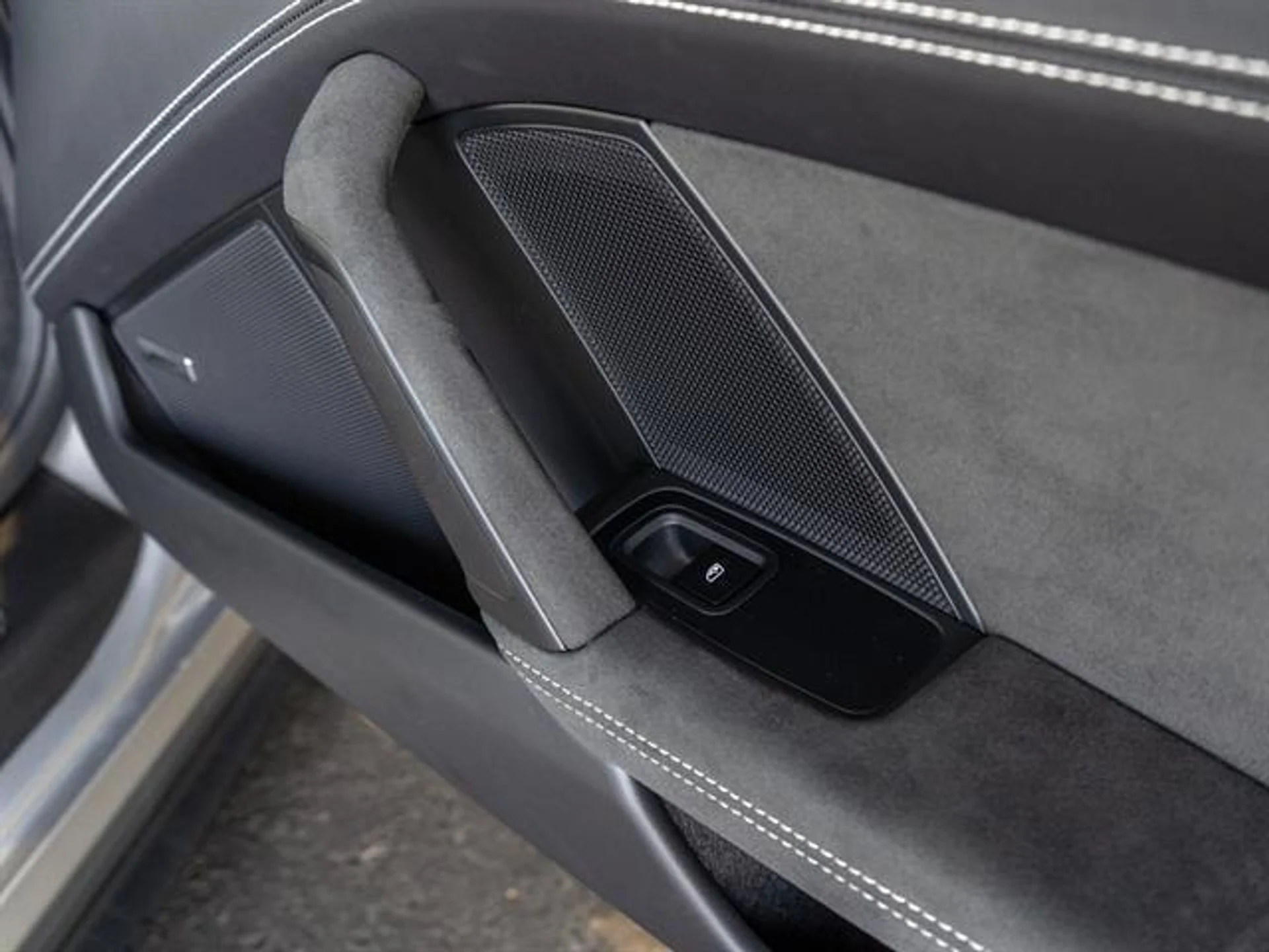 mph033_2165380995_j7_X4_PXF_8_Qj_Pa_Q8_HU_Zh3u_C4n0bf_I_b52eab316b