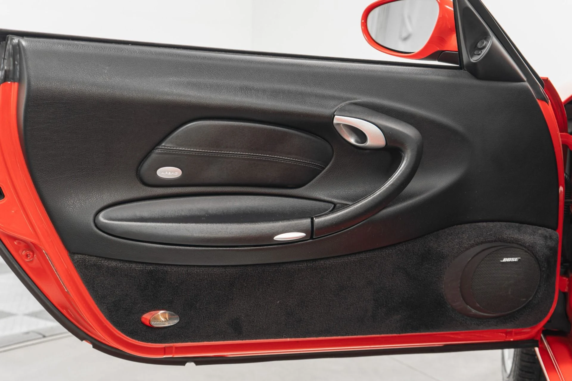 mph033_2169769908_Used_2004_Porsche_911_Carrera_Cabriolet_1761773538_d575940cf1