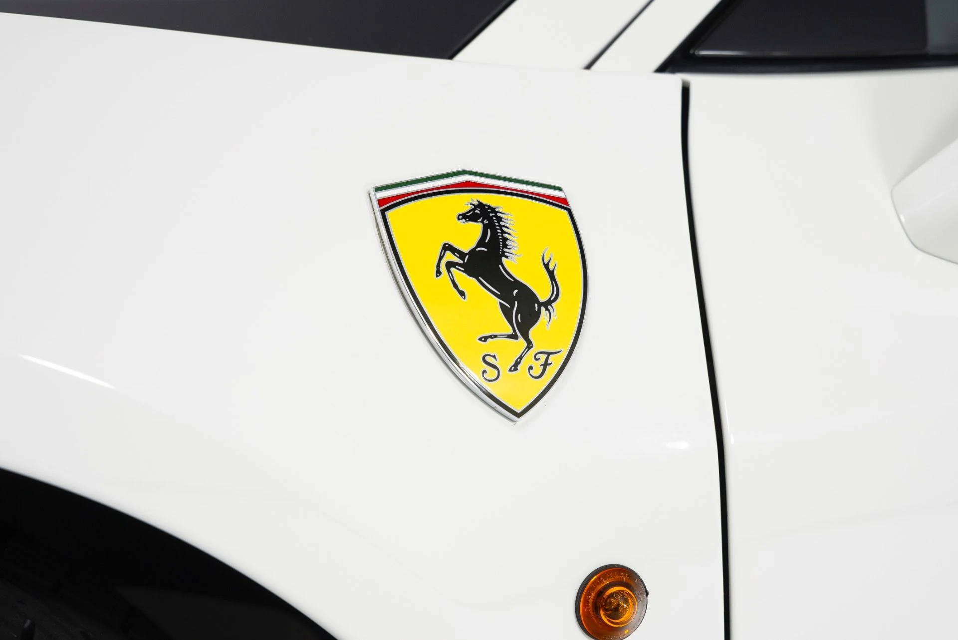 mph033_2169966784_Used_2015_Ferrari_458_Italia_Coupe_1753415716_3f97e407b3