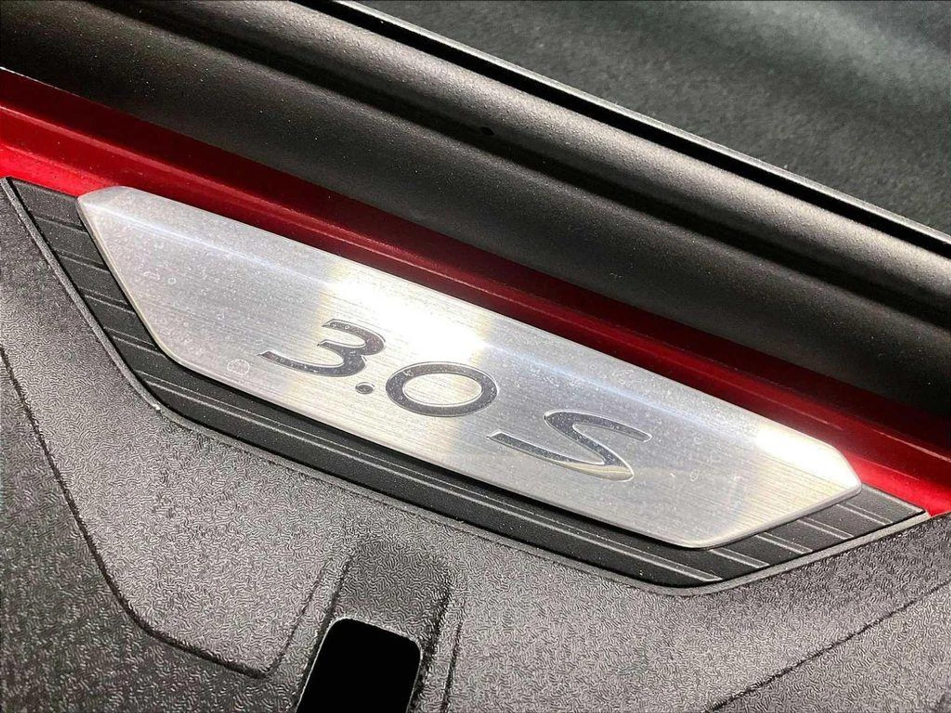 mph033_2170326533_y_O1_Yt7r_J76o_PS_Vu1_5bxbsb0o0_3a29d5202d