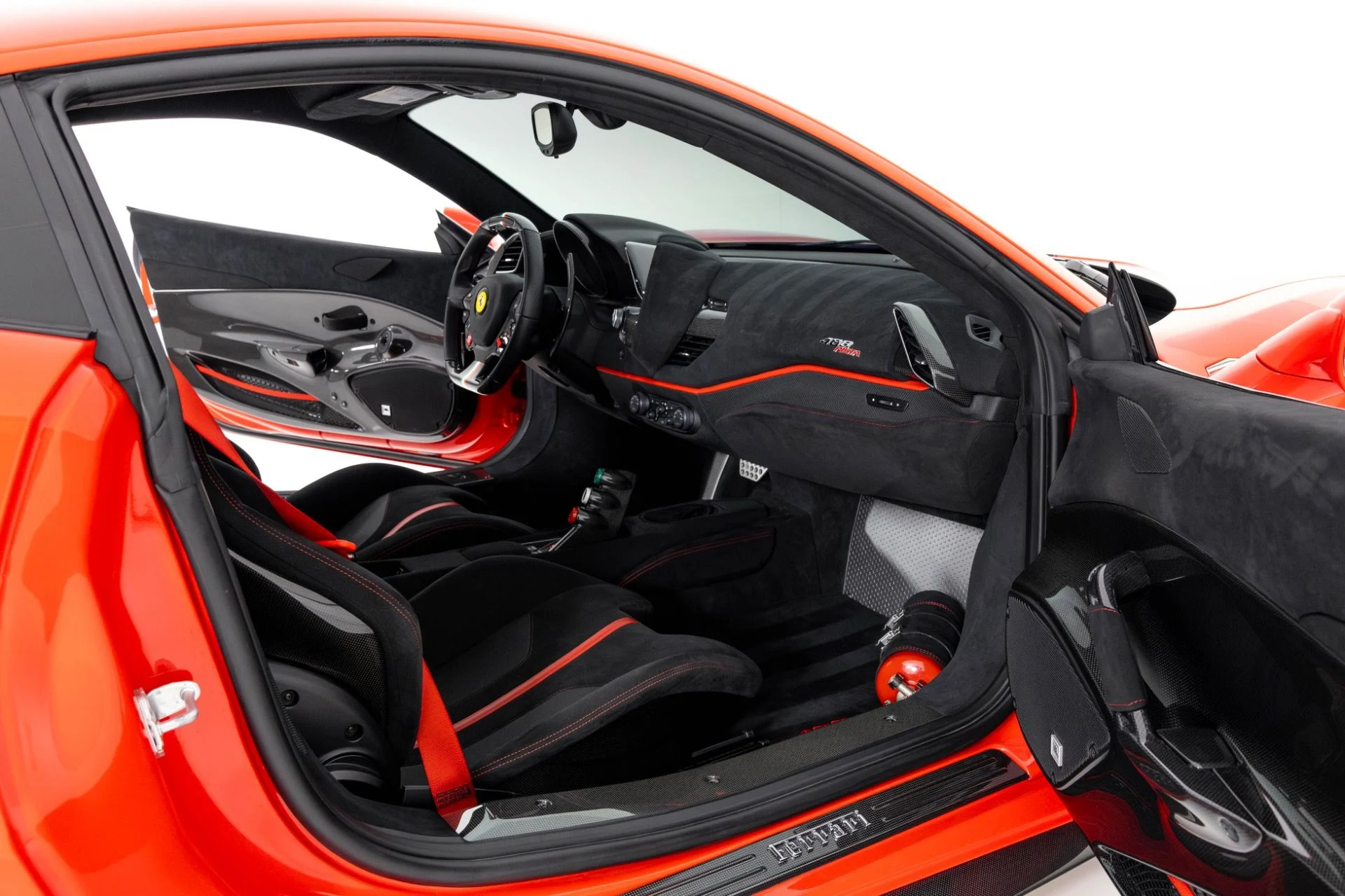 mph033_2177436263_Used_2019_Ferrari_488_Pista_Coupe_1764015862_4e74c6dc01