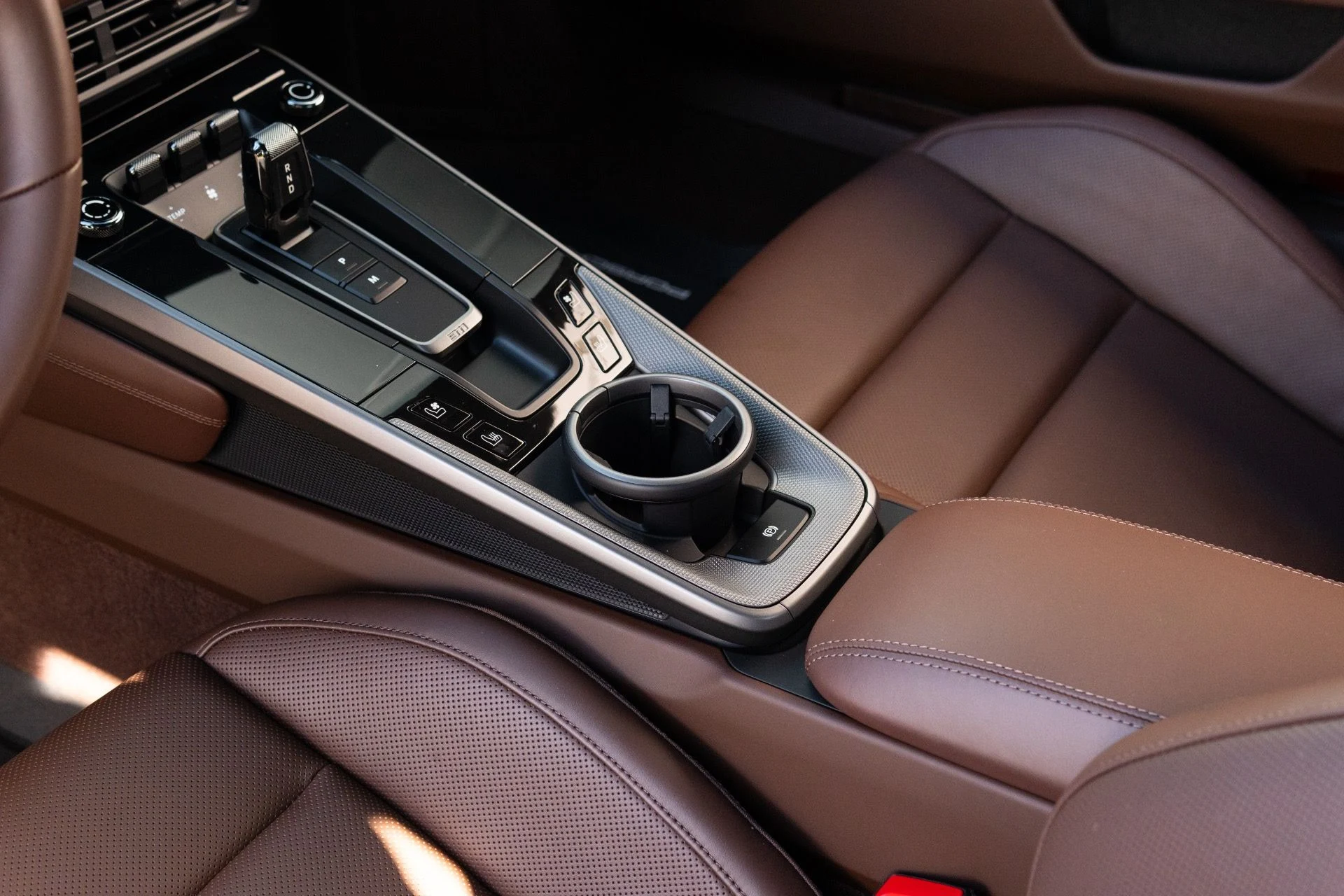 mph033_2178768850_Used_2024_Porsche_911_Carrera_1772817798_839b49b55b