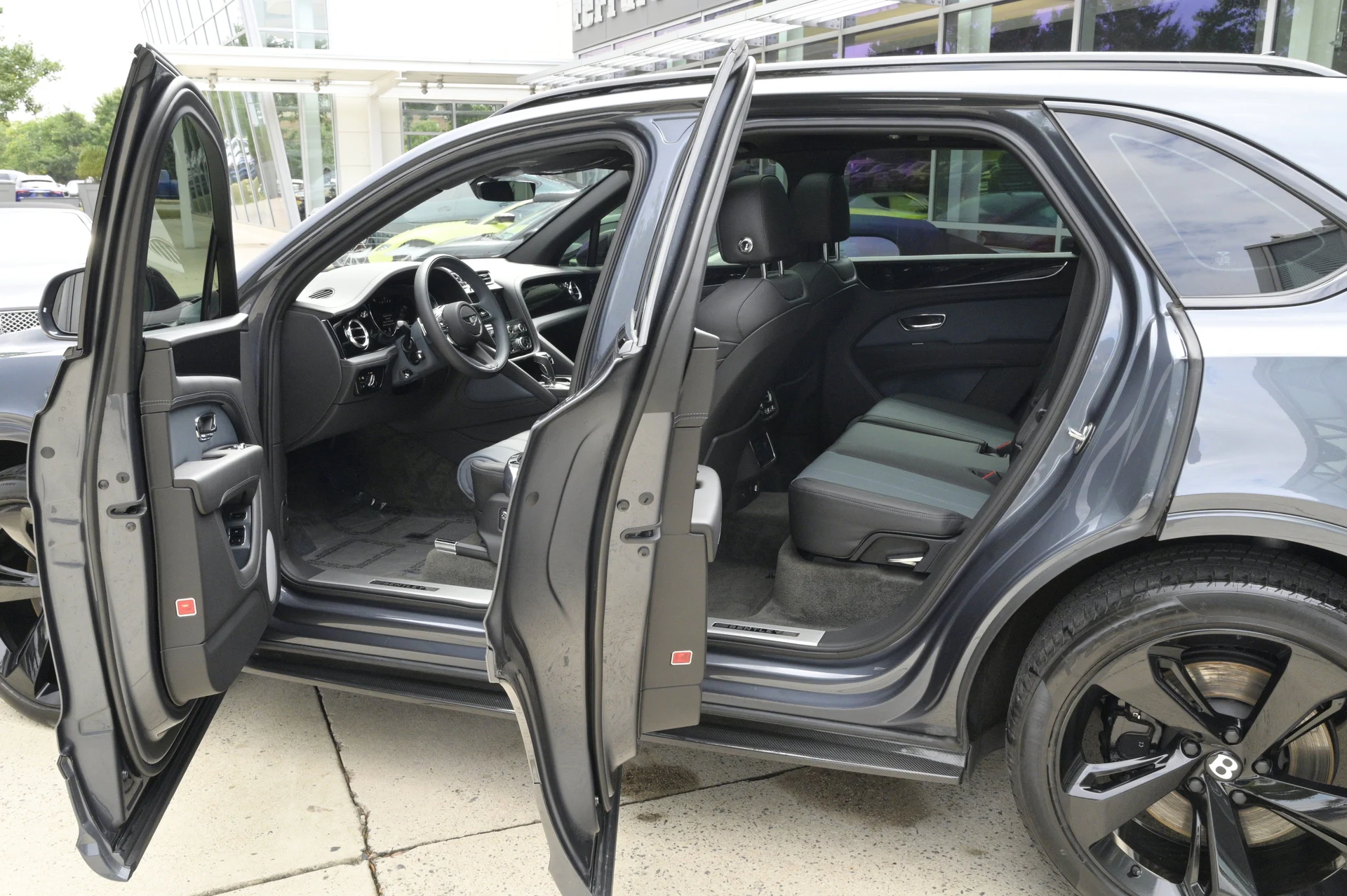 mph033_217992792_126f1c11fa224ab996a09fe4522cb2aa_8257d08395