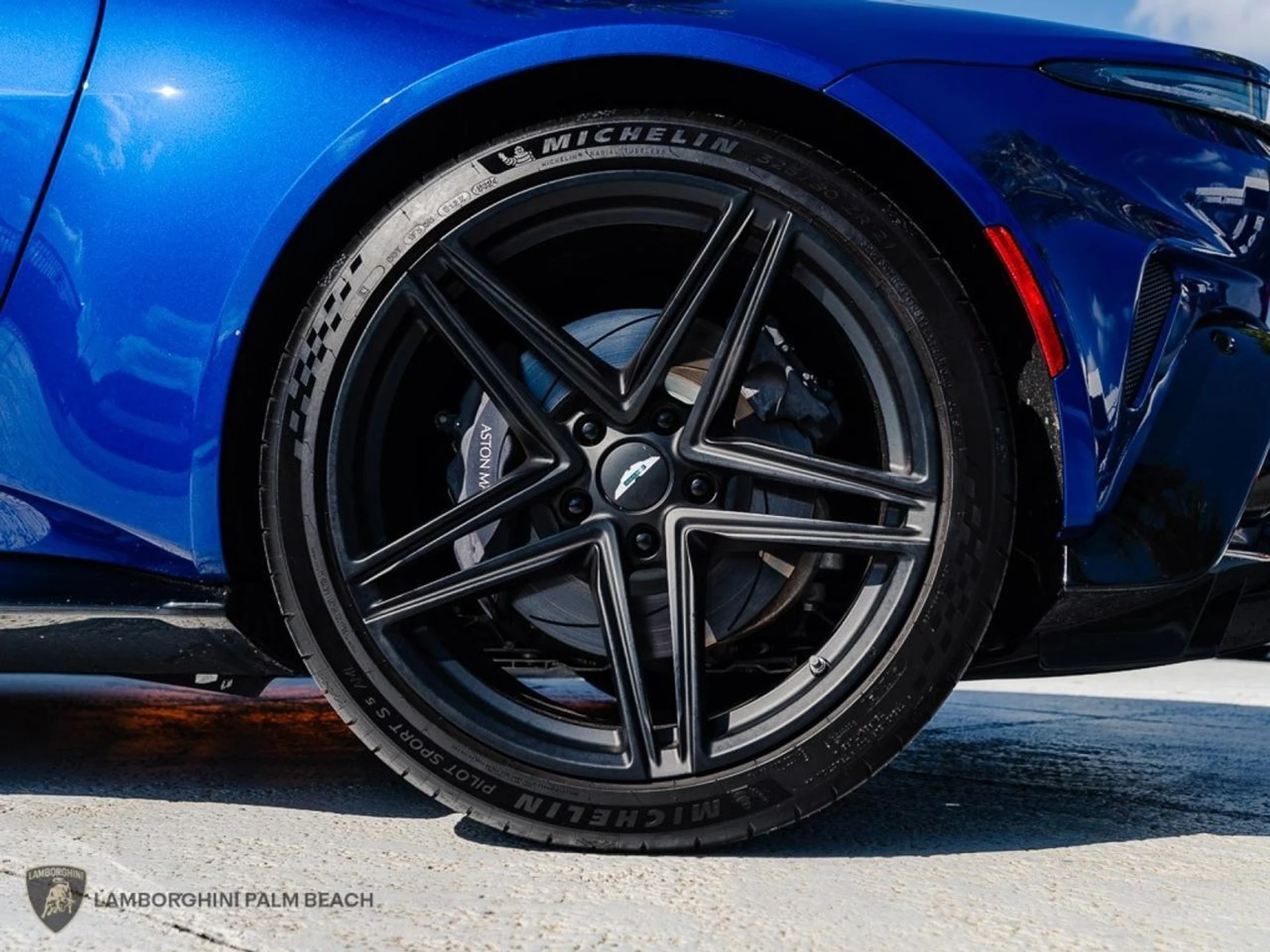 mph033_2182013550_4e93bbb7cf15e91db3303af3567af817_9c3112644f