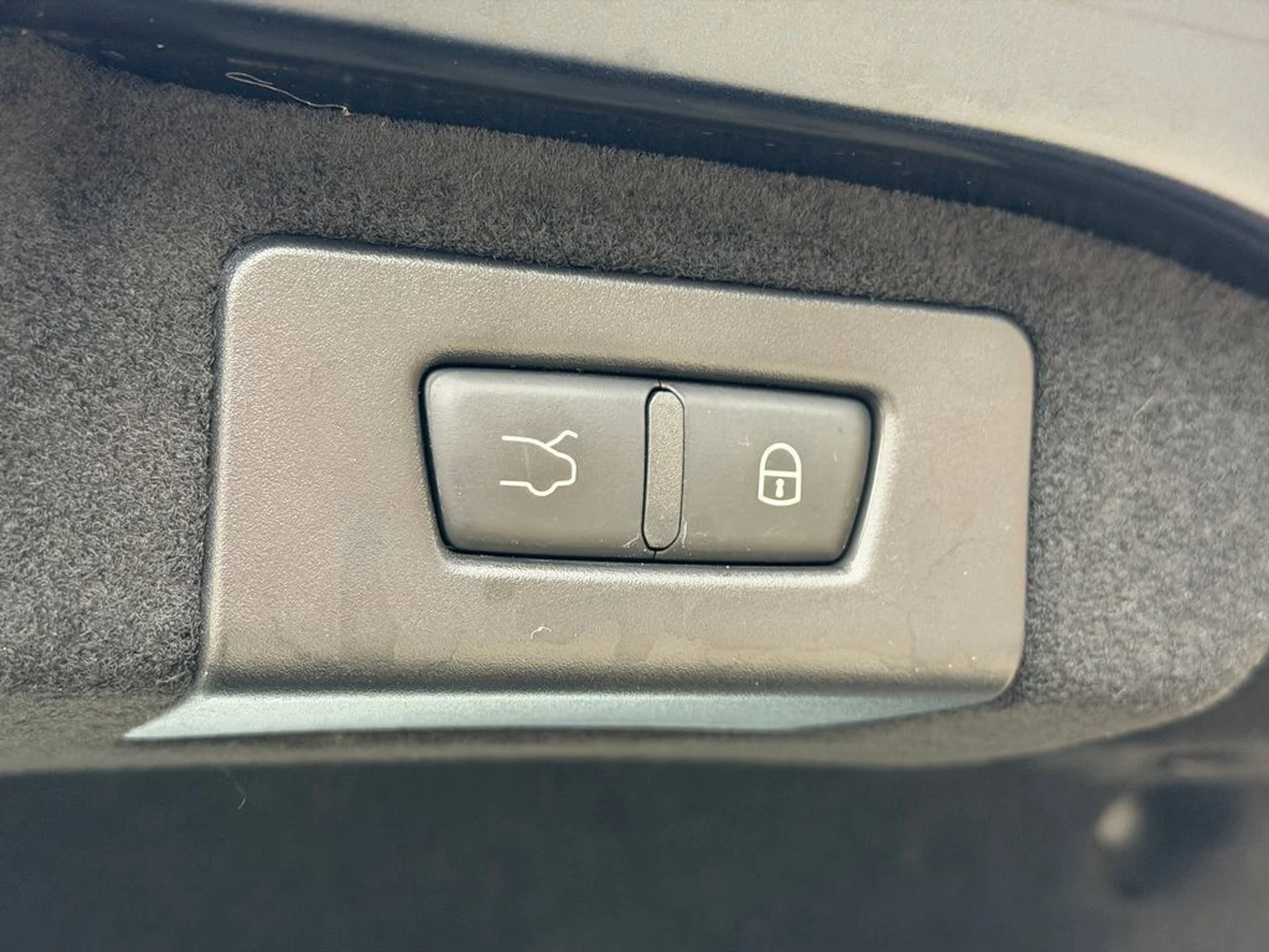 mph033_2204267945_6557bfab4aef4c309172e524783c56d8_3044287685