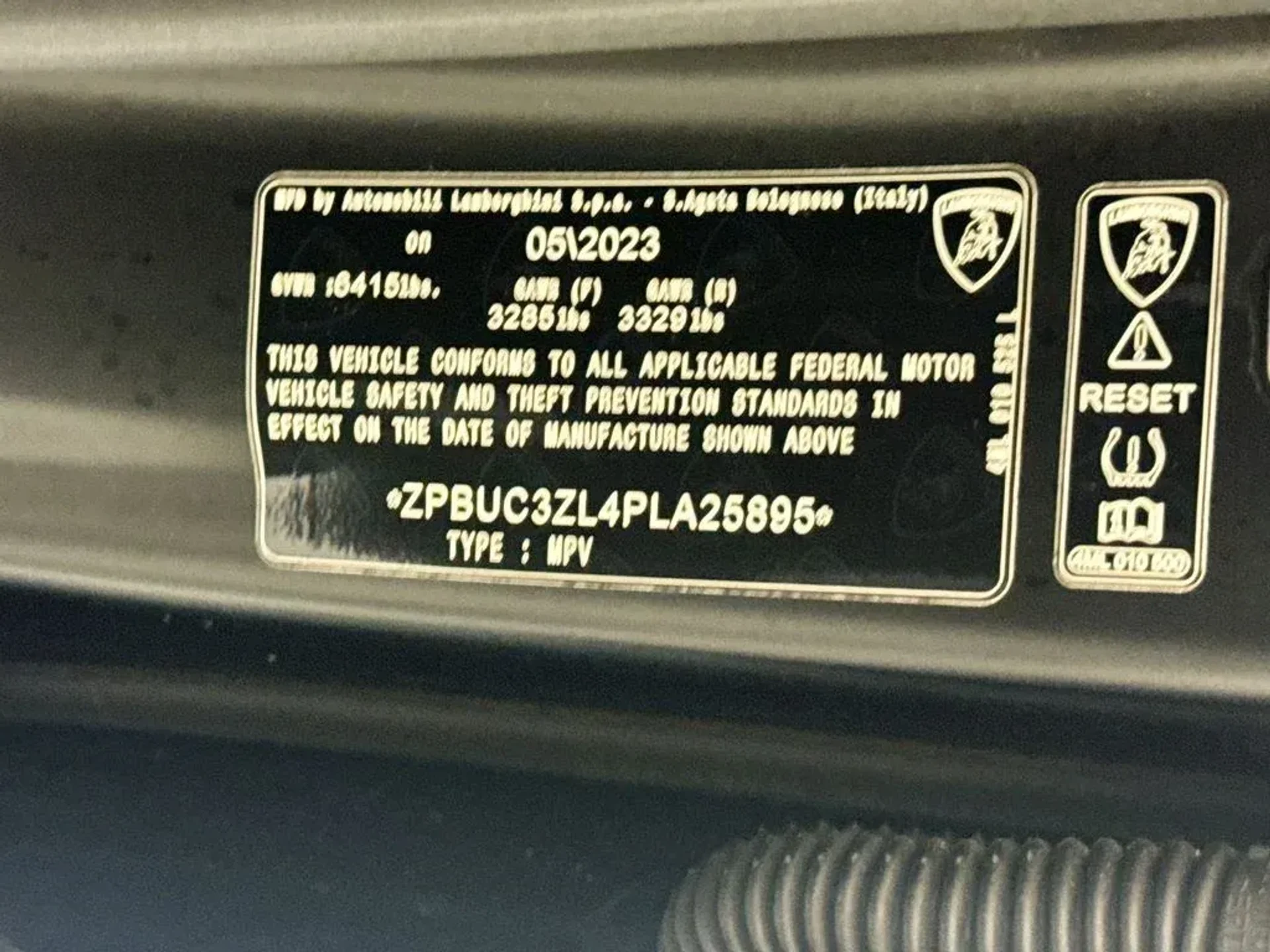 mph033_2210088499_9c7f2e8691cd7ce170933645c3e8e06d_dc55383a27