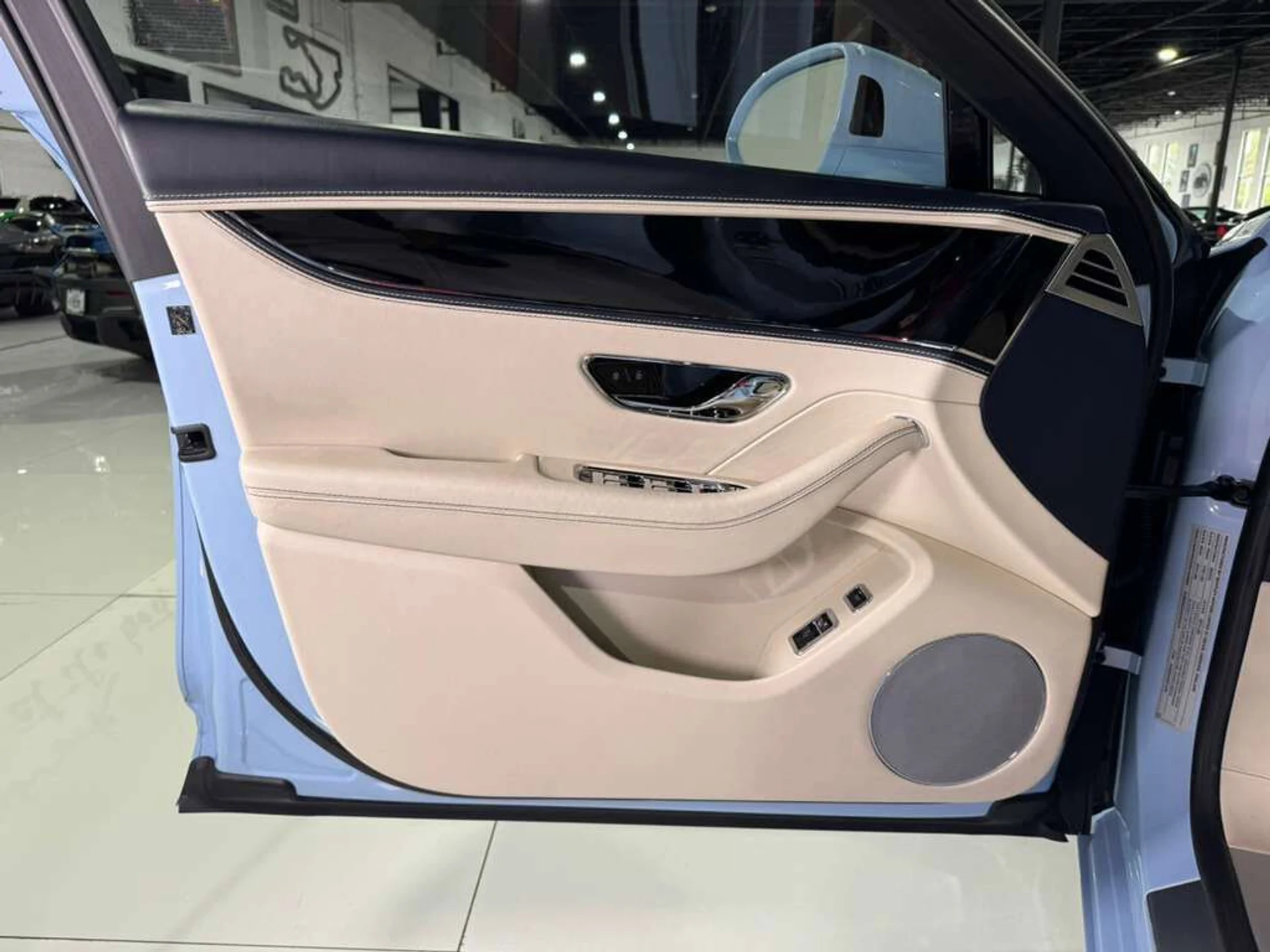 mph033_2217619797_5c7bbdb00725f5c459fd4aee61049609_bdbd5a2797