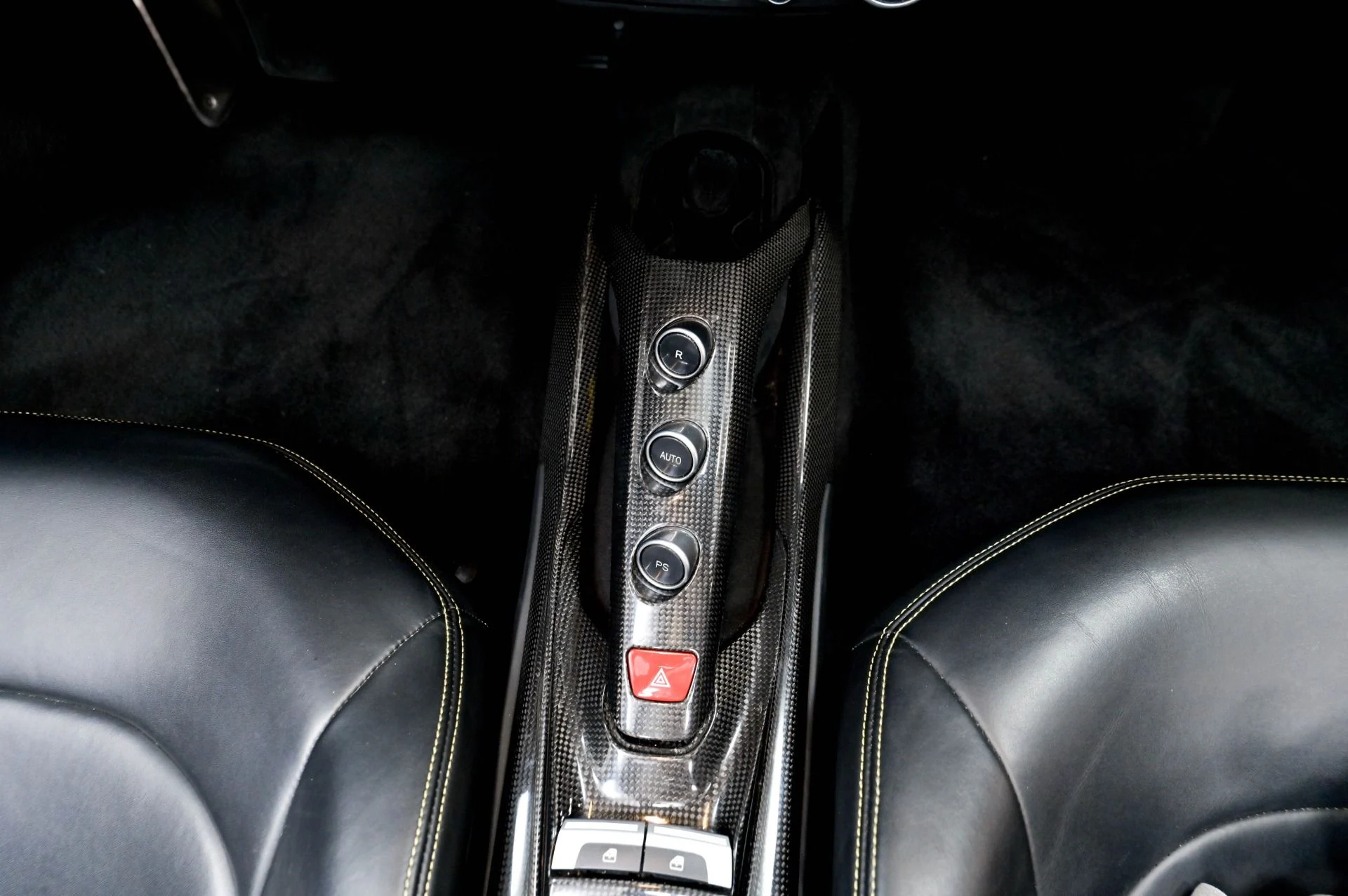 mph033_2228473084_Used_2017_Ferrari_488_Spider_1782250763_bf5147a038