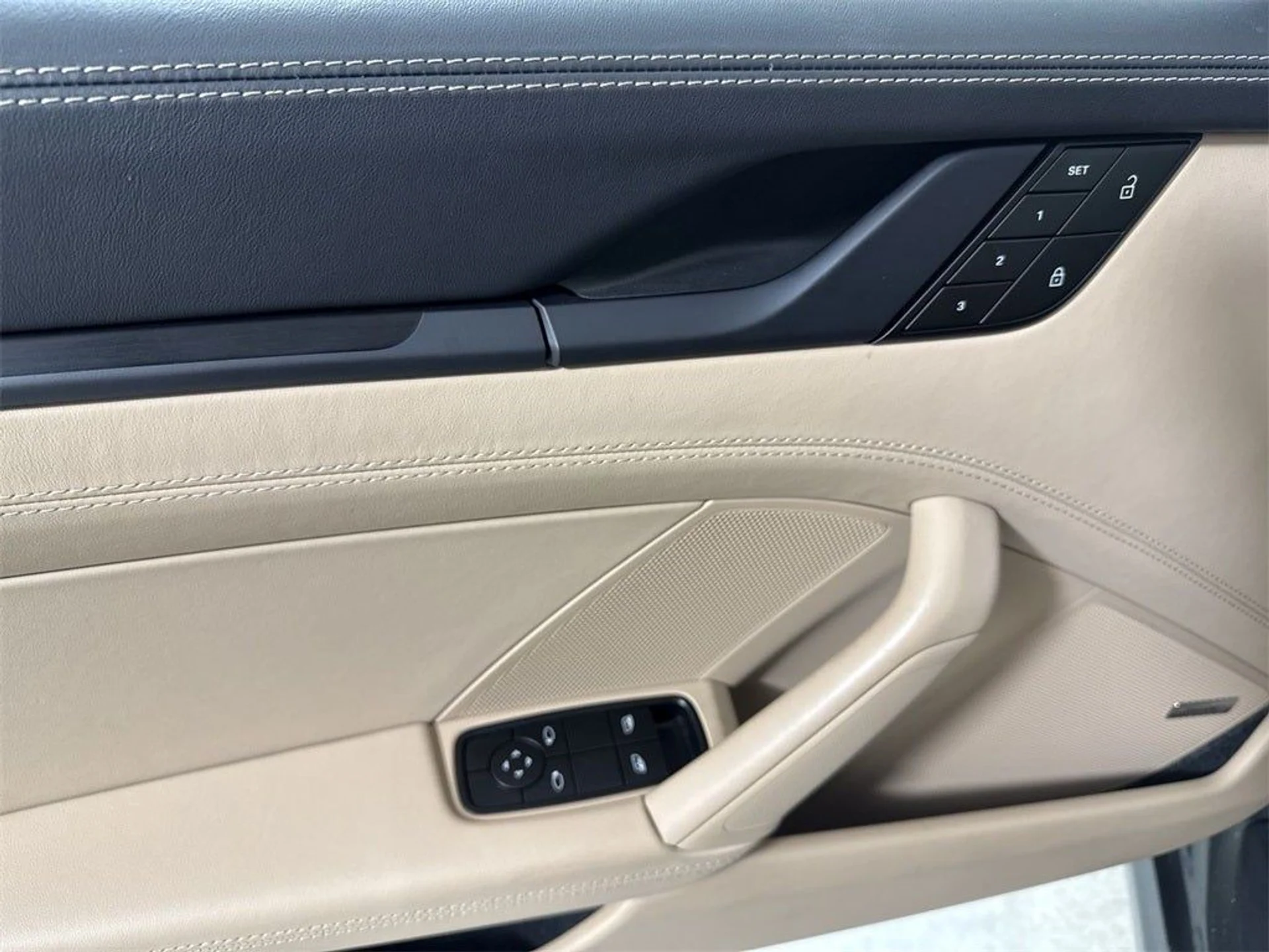 mph033_2229962861_34_58cd55a3ea