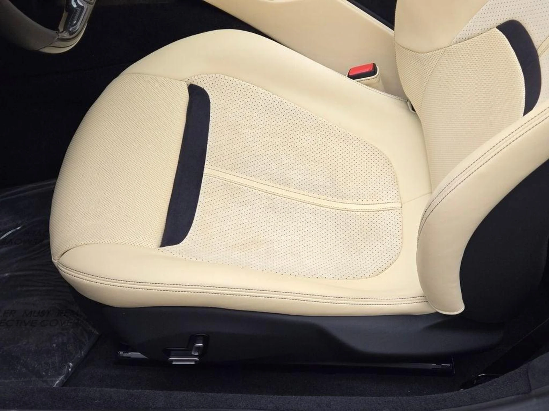 mph033_2234783026_Used_2024_Ferrari_Roma_1771612421_e80f55e535