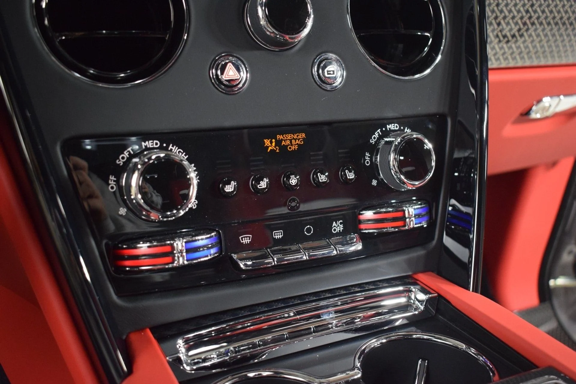 mph033_2243988846_1a1109fcf598d9ca995d3ef23dc336a9x_2a9276b3cf