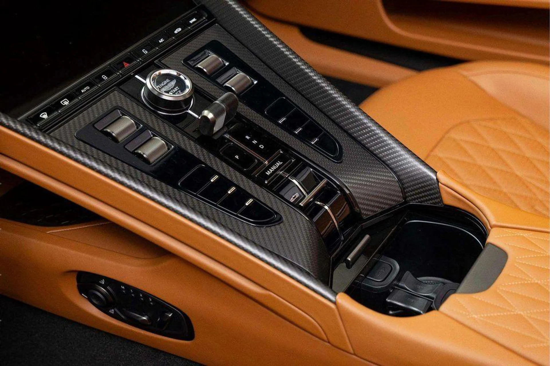 mph033_2247371498_zrhv_8u_Lx_N1l_HFE_9_TV_Br_Zzbg_N_Zk_1585f1bc62