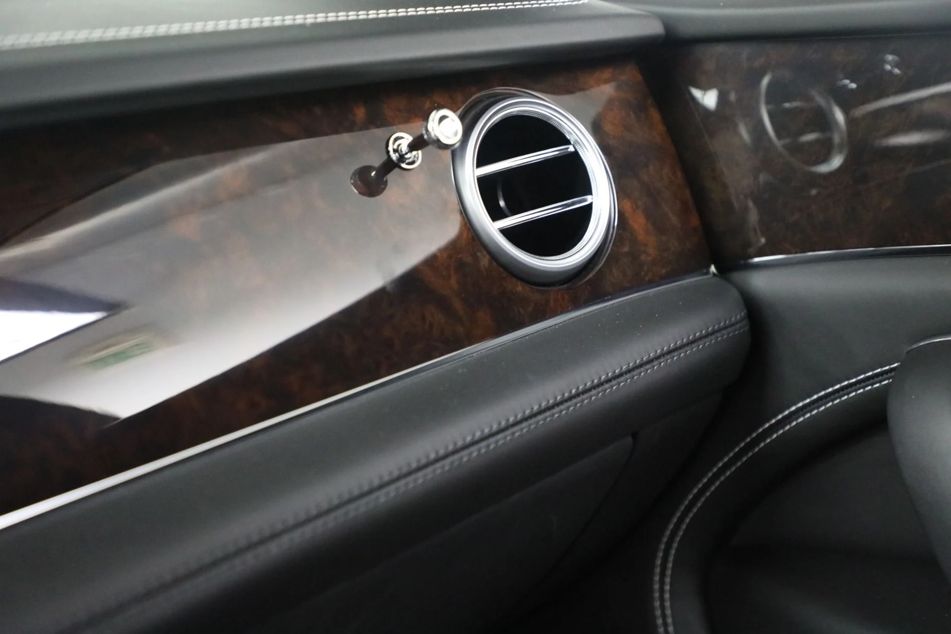 mph033_2249057654_Used_2018_Bentley_Bentayga_Activity_Edition_961cf6939b
