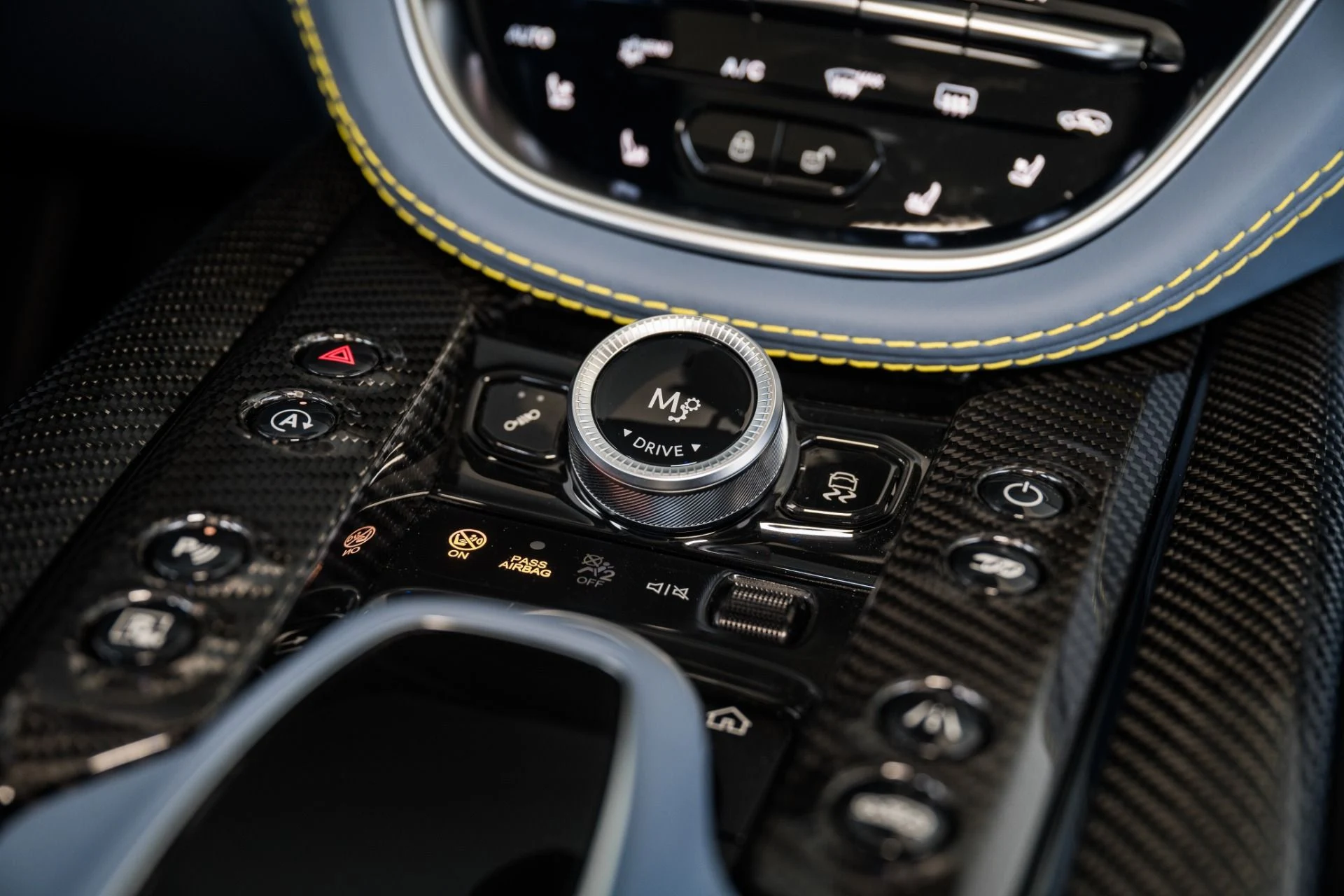 mph033_2250575640_Used_2023_Aston_Martin_DBX_707_1728832242_cd4b2ba68c