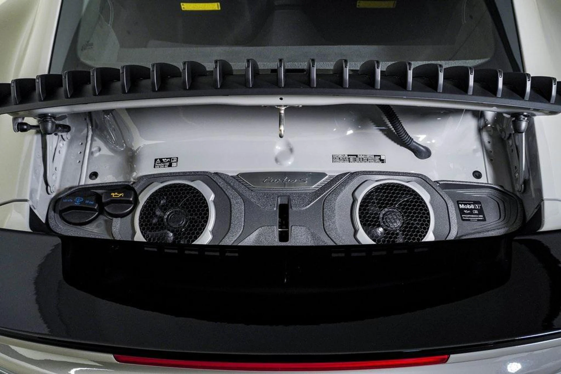 mph033_2258444264_MLQ_b_Ch_IKNO_9_Fk_Uszr4yy_Hs1_Js_a7869ee7ee