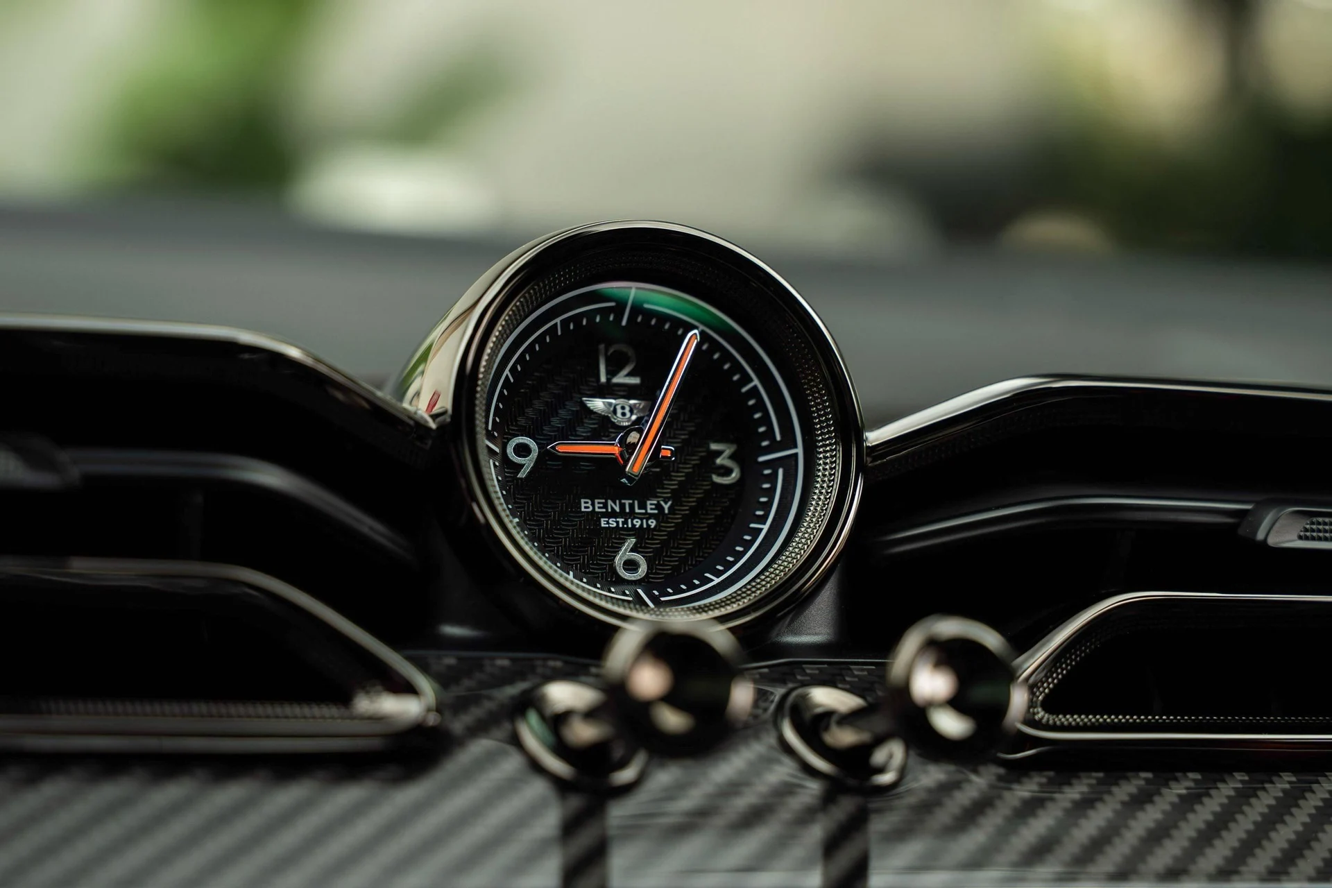 mph033_2259309988_481316810_6967314906313b069d563bcc_b4b678811b