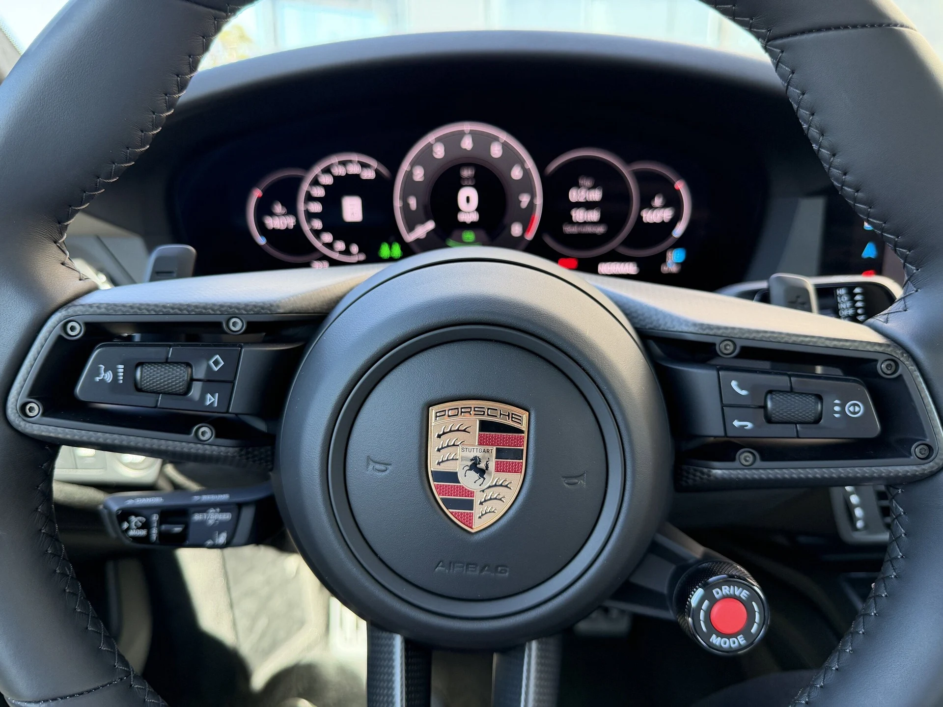 mph033_225956473_fe3101e4126f92504c73bca8003ebd6dx_96951943cd