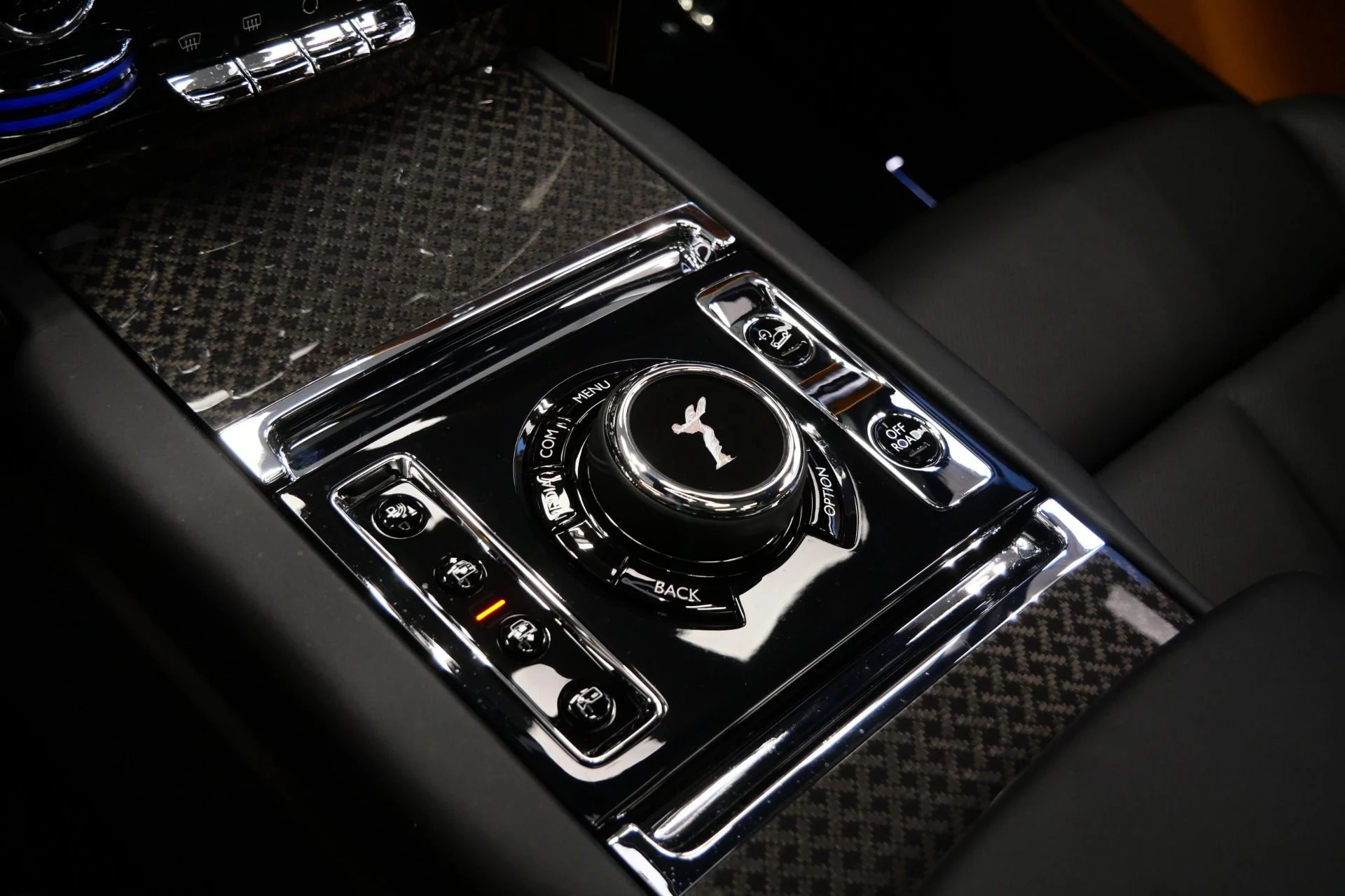 mph033_2263366777_Used_2023_Rolls_Royce_Cullinan_Black_Badge_Rear_Seat_Entertainment_Bespoke_Audio_Panoramic_Roof_1785878493_2bb23c417f