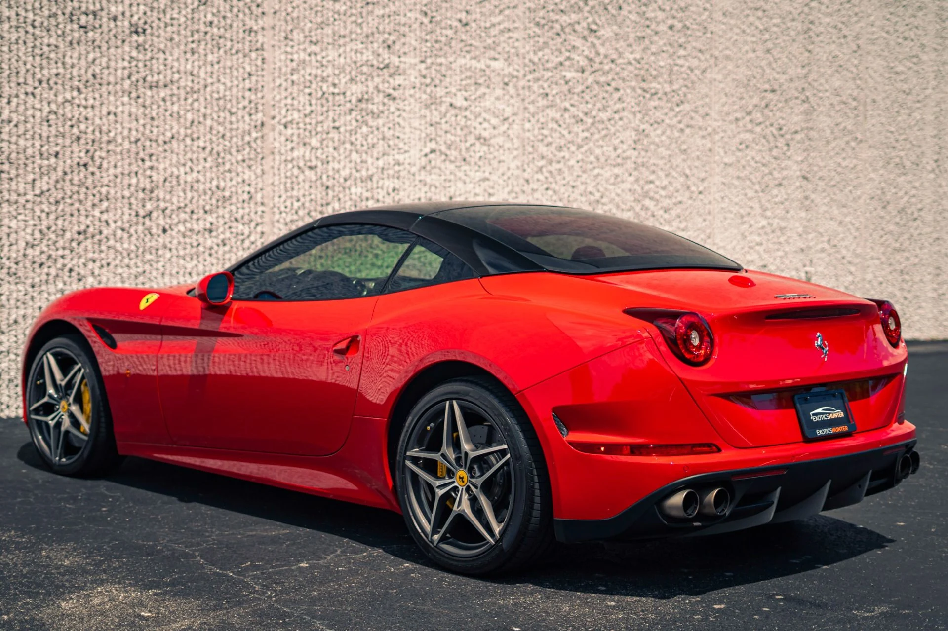 mph033_2272782270_Used_2016_Ferrari_California_T_1777481400_8671dc5f6c