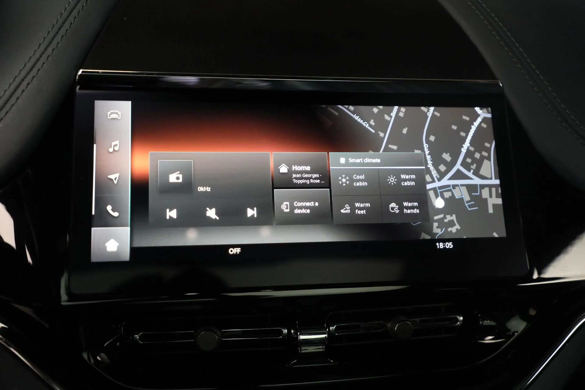 mph033_2278607252_New_2025_Aston_Martin_DBX_707_1762018753_4a5b17b6ed