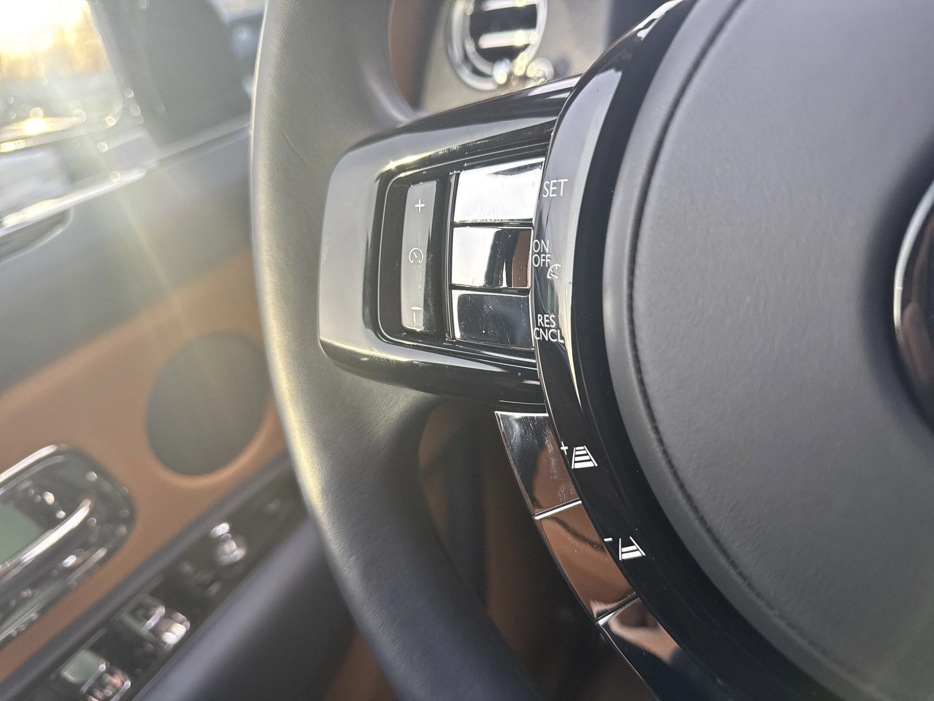 mph033_2291814807_a6aa9b3a6b601aee91da3f77db9526cex_55e06689e4