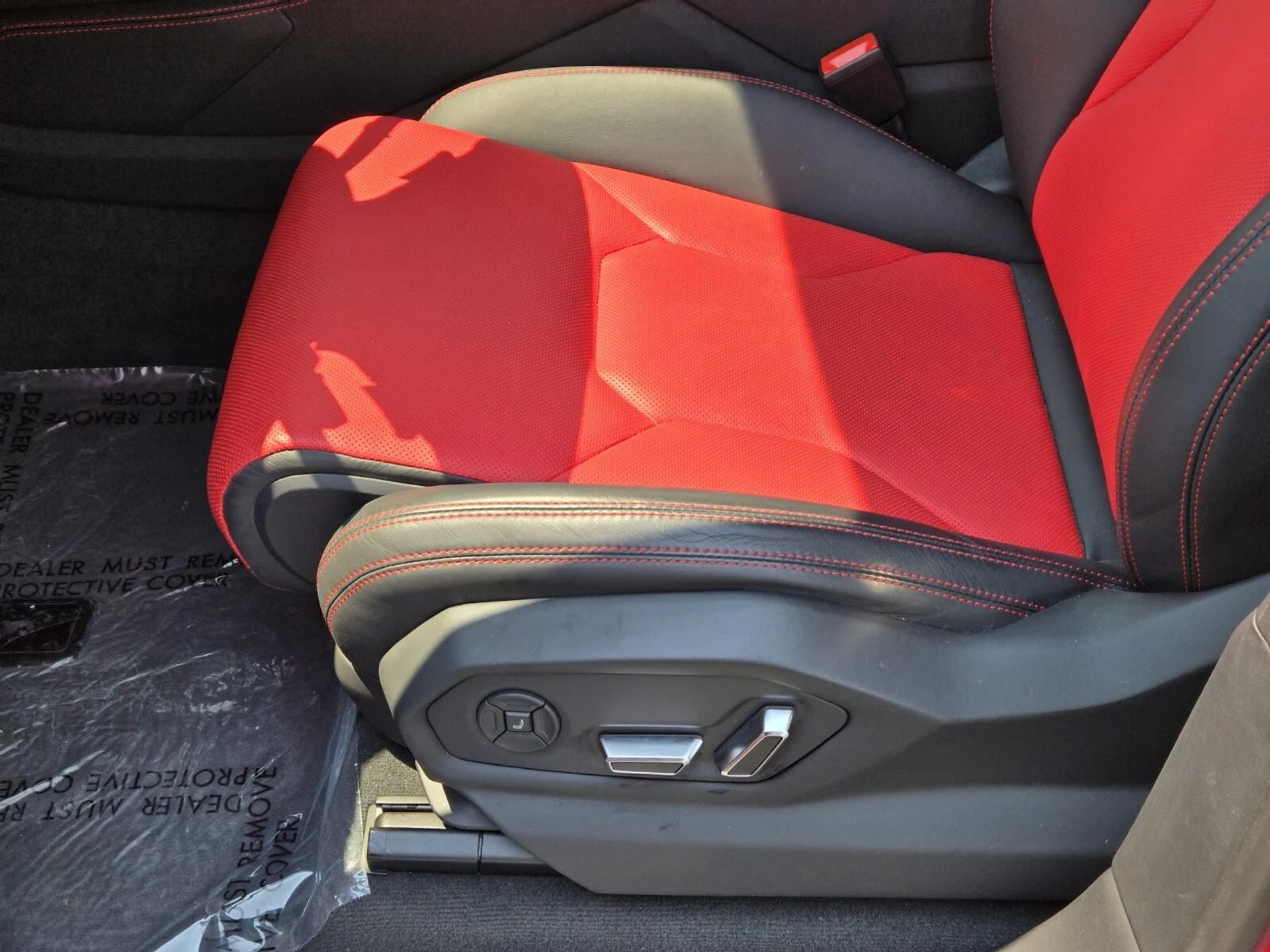 mph033_2307356218_Used_2020_Lamborghini_Urus_1754463419_0e9a9f6410