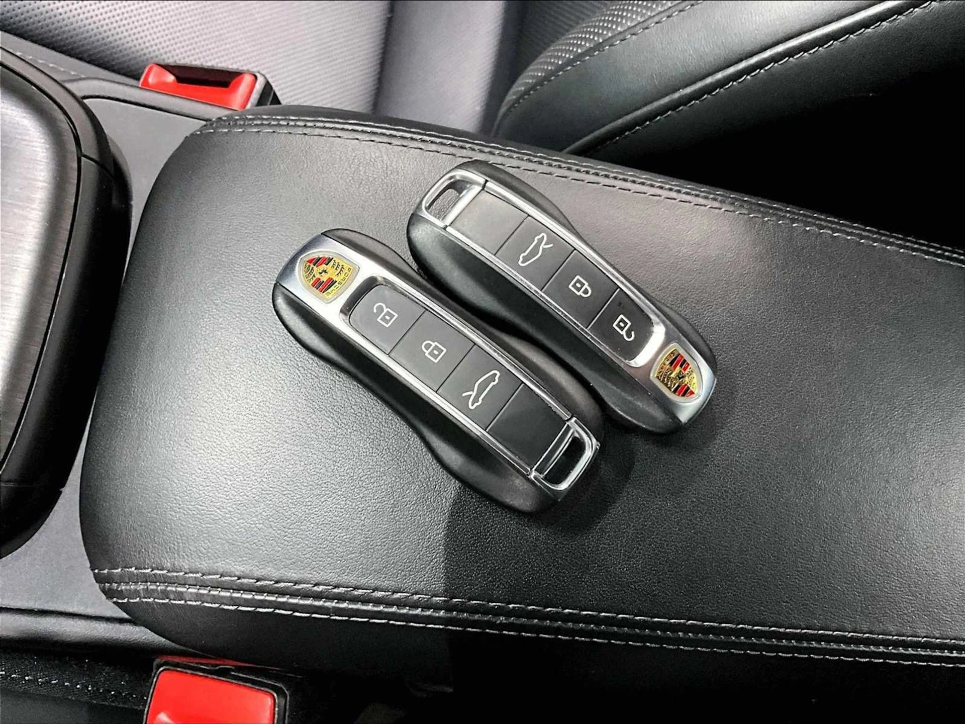 mph033_2307743273_53af0a2bb3c48084d0d8985a1ac74a99x_b9ac30a6db