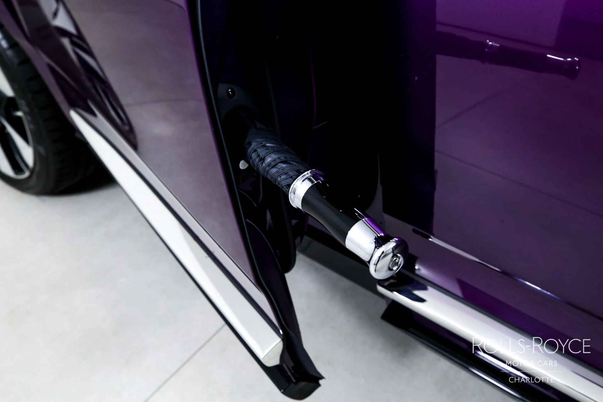 mph033_230895212_Used_2025_Rolls_Royce_Cullinan_1748382671_7b8274f284