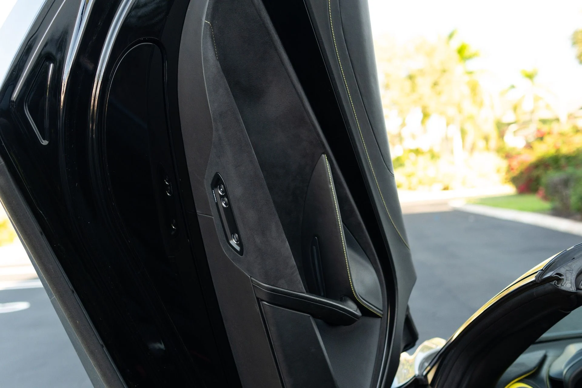 mph033_2316219154_Used_2020_Mc_Laren_720_S_Spider_1766779807_5d82b4429a