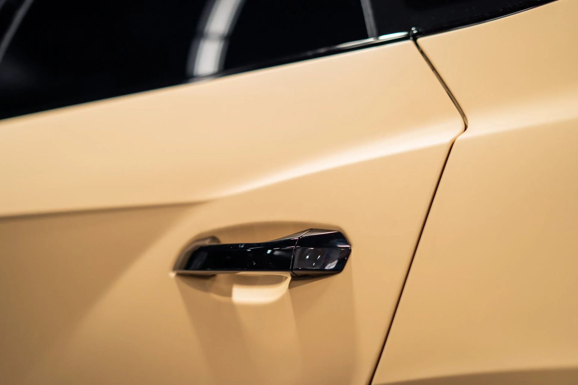 mph033_2326569994_Used_2020_Lamborghini_Urus_1784575479_634418b2b2
