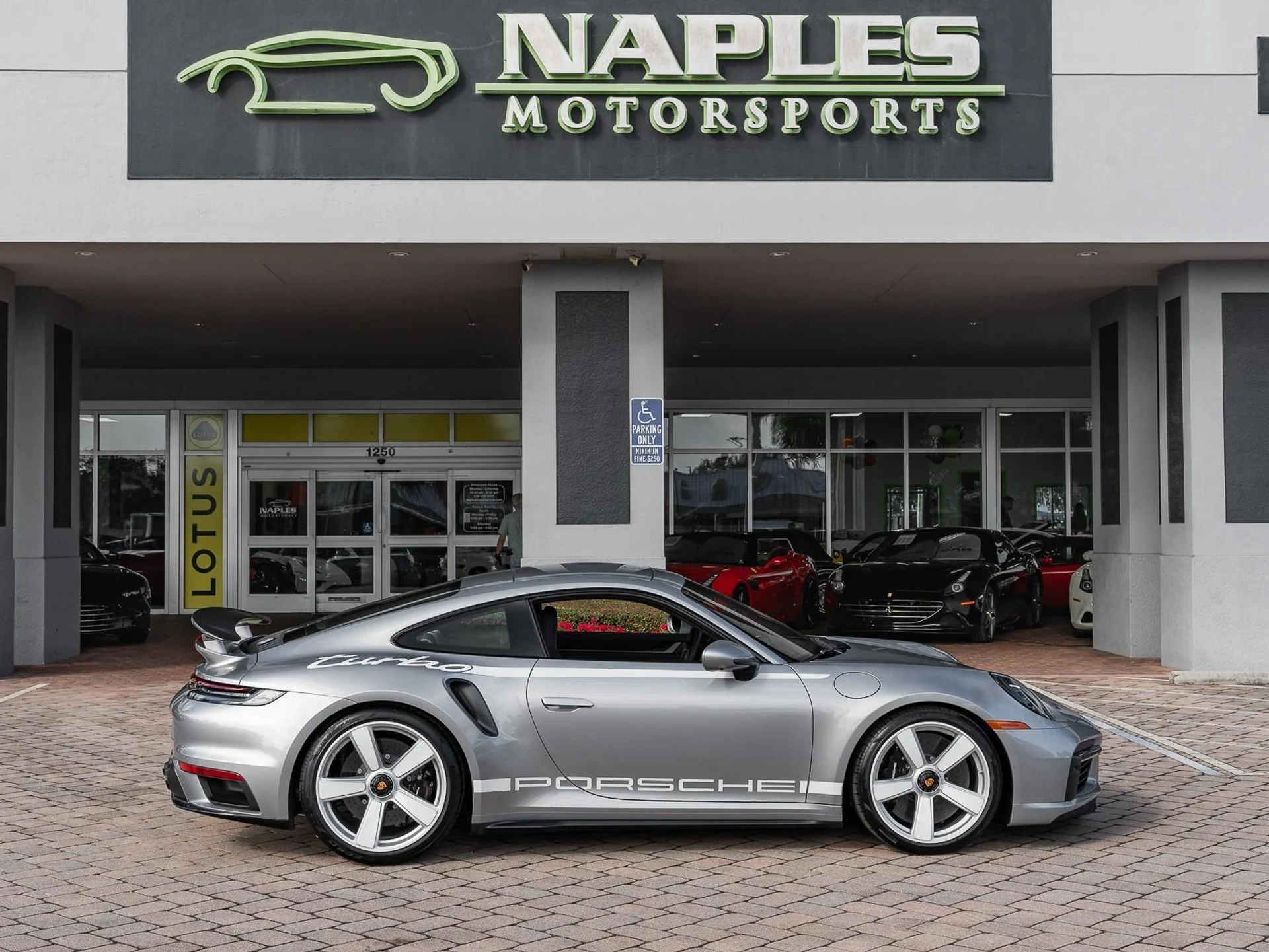 mph033_232765940_Used_2025_Porsche_911_Turbo_1762268519_3008b59f1d