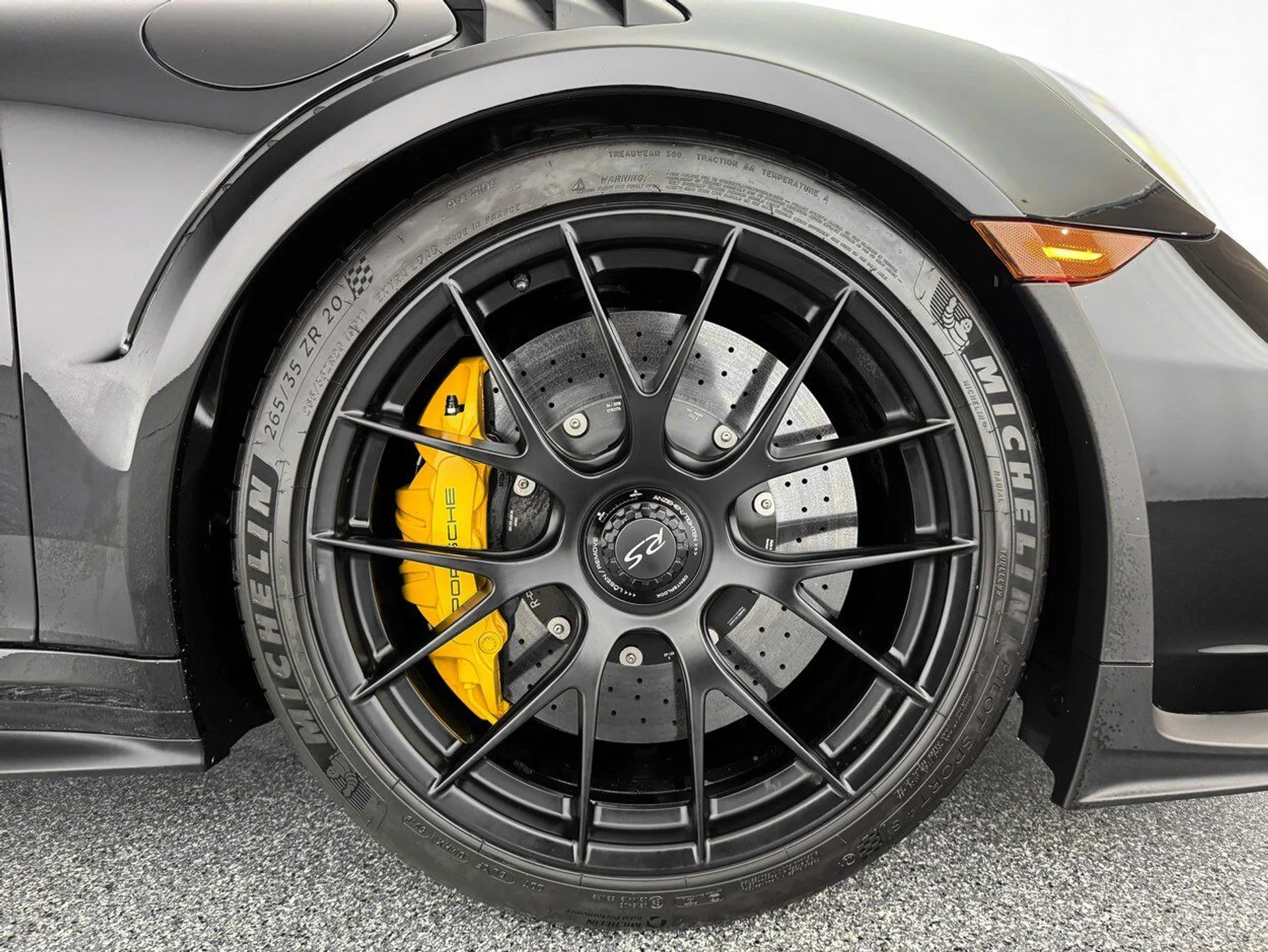 mph033_2330631194_ebc7980f92584a6b94820f666bdde9b0_ef1b421d15