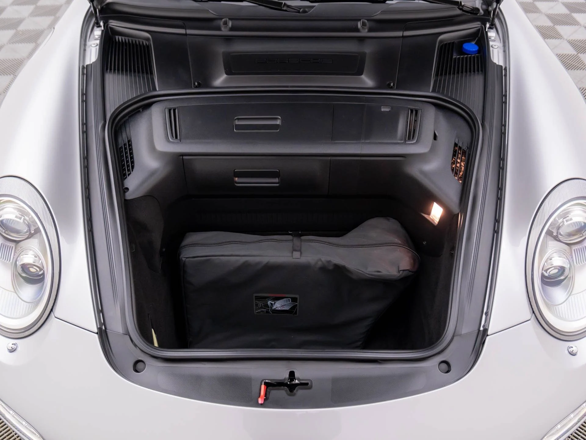 mph033_2333060986_03b52a6dd6732c408414fa465531791ax_467941300e