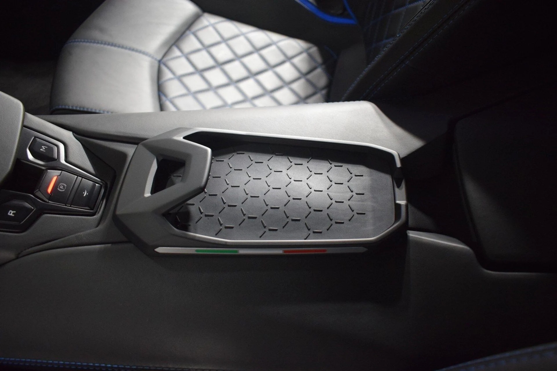 mph033_233408005_4fcc39ce881e1e32064fe2f21838eef2x_dcbc3539cd