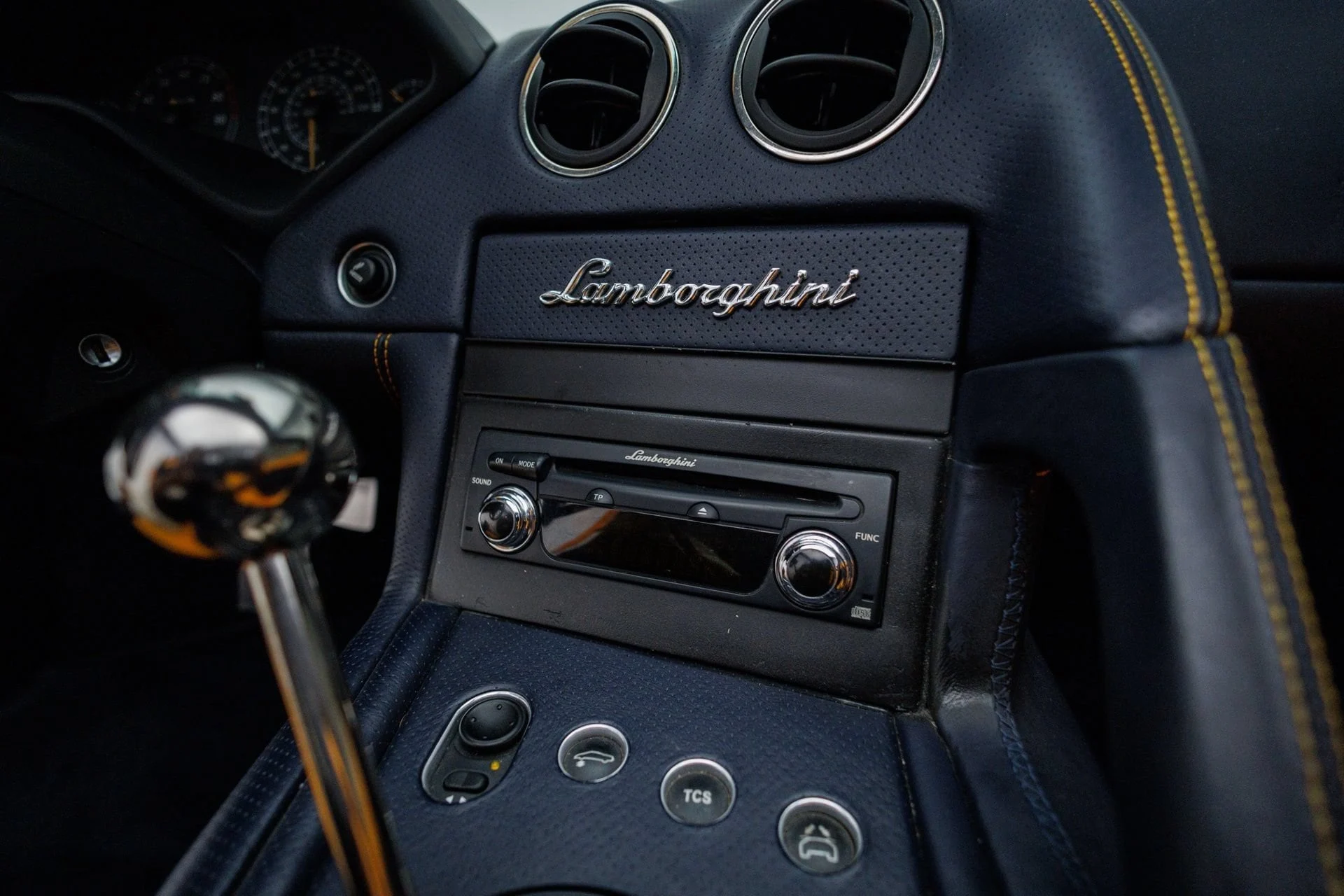 mph033_2336846240_a53adb2d7de3d5c357667cabece71966x_181b247f75