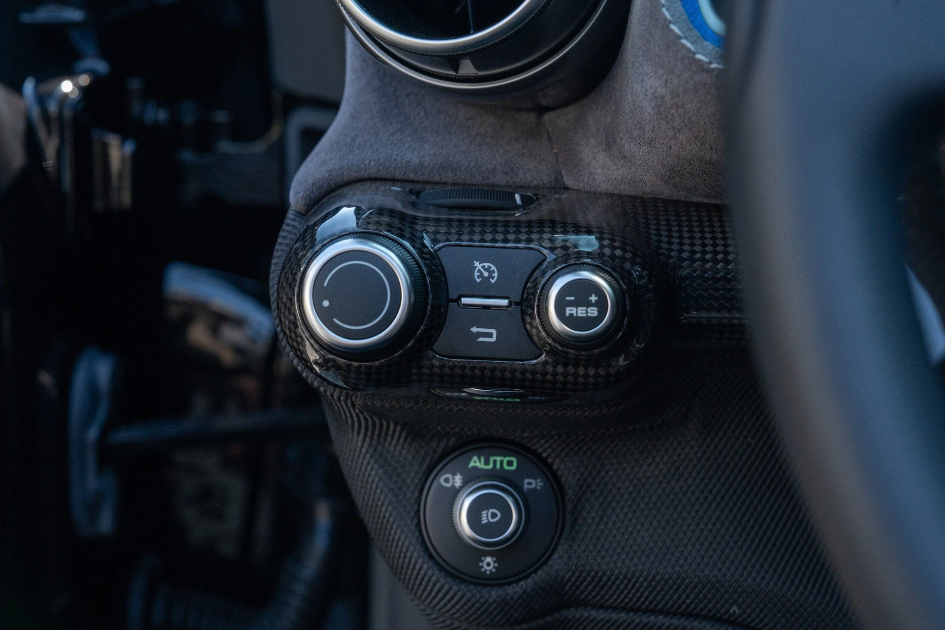 mph033_2355680220_862f1ac5f40edc9c711a776a080fa32cx_af2b1394b6