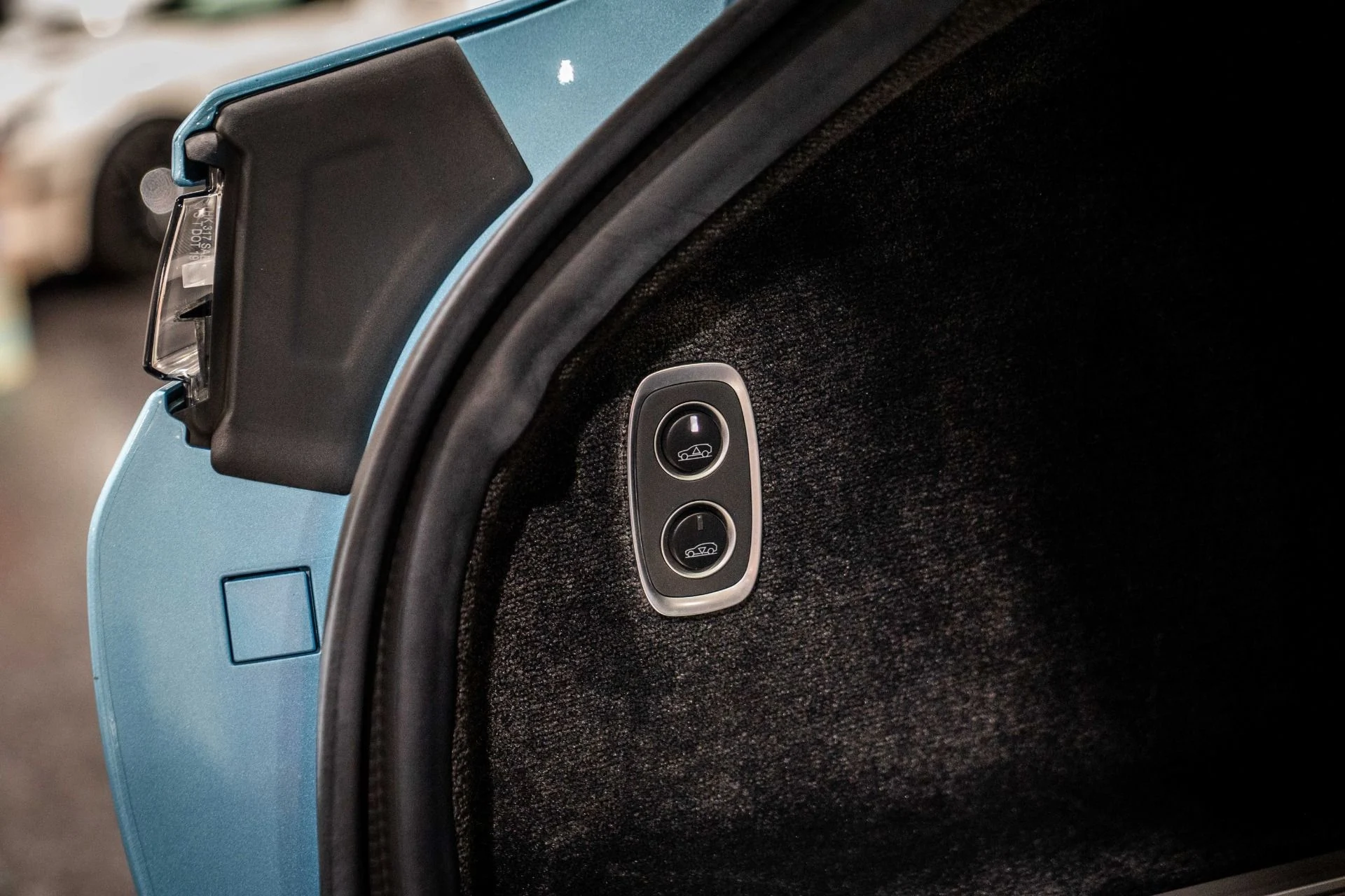 mph033_2356973366_Used_2023_Aston_Martin_DBX_707_287586_MSRP_WARRANTY_OCT_2026_1765521330_0236dd5e8f